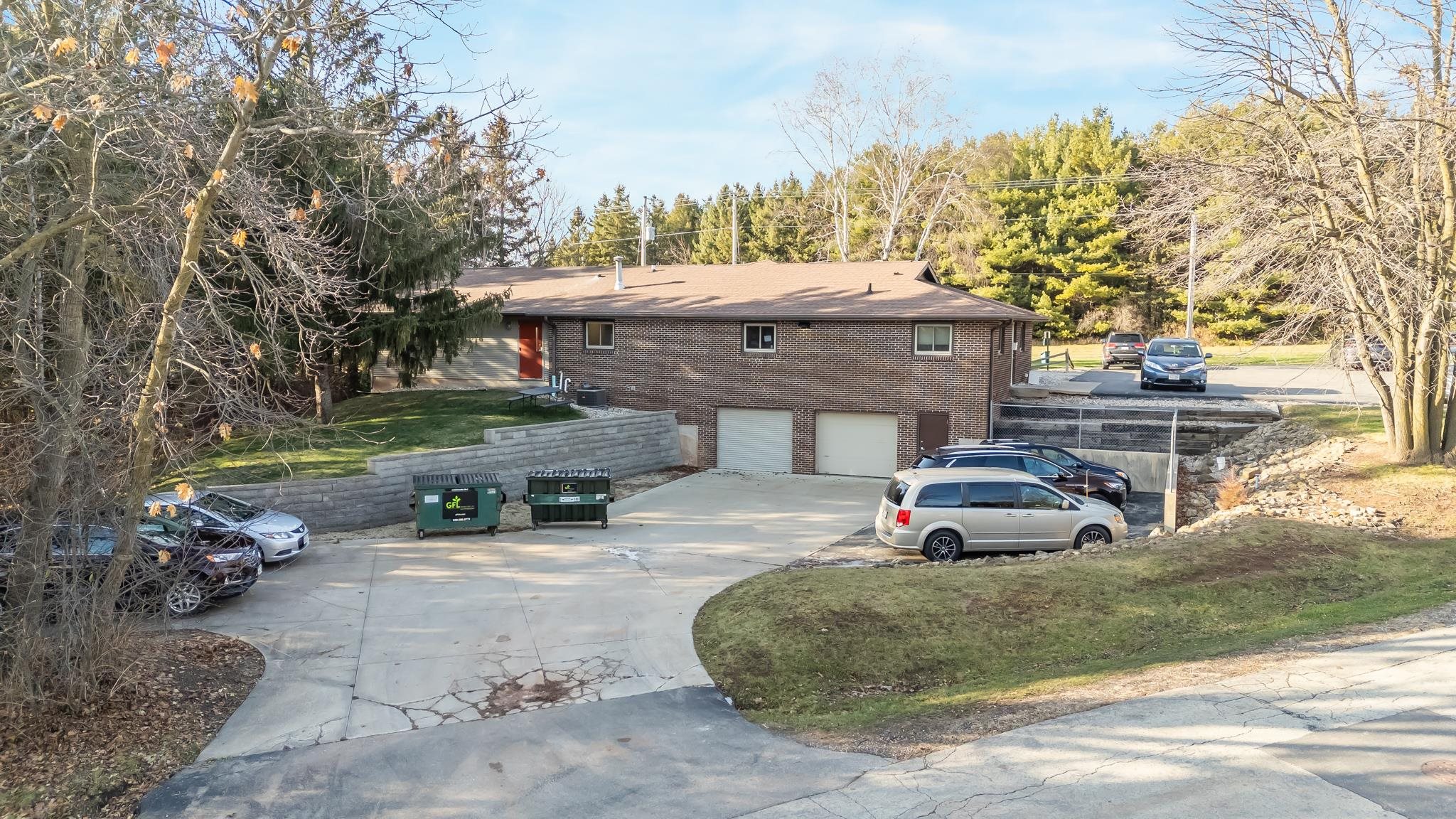 645 Hawthorne Dr, Omro, WI 54963
