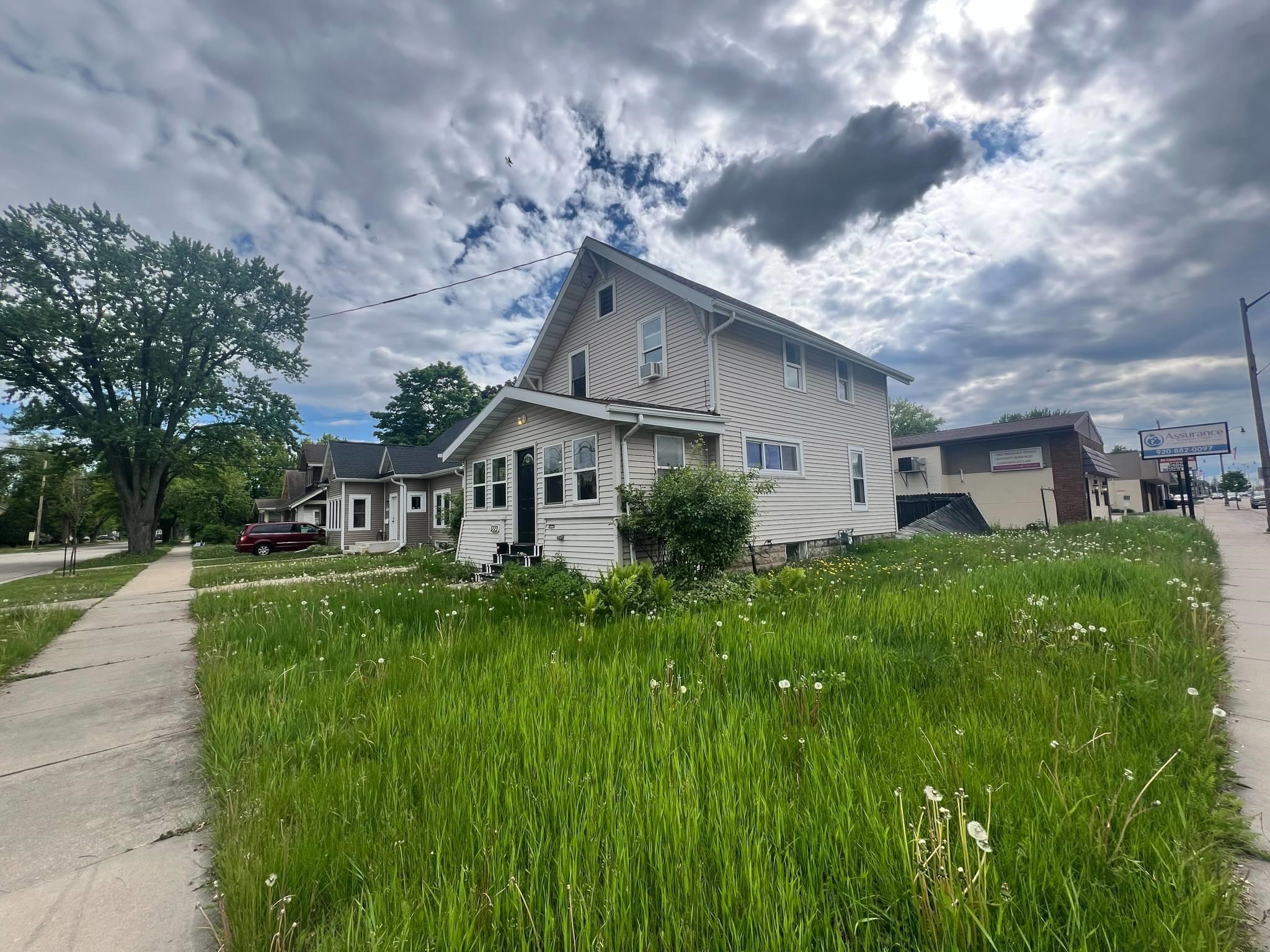1223 N Harriman St, Appleton, WI 54911