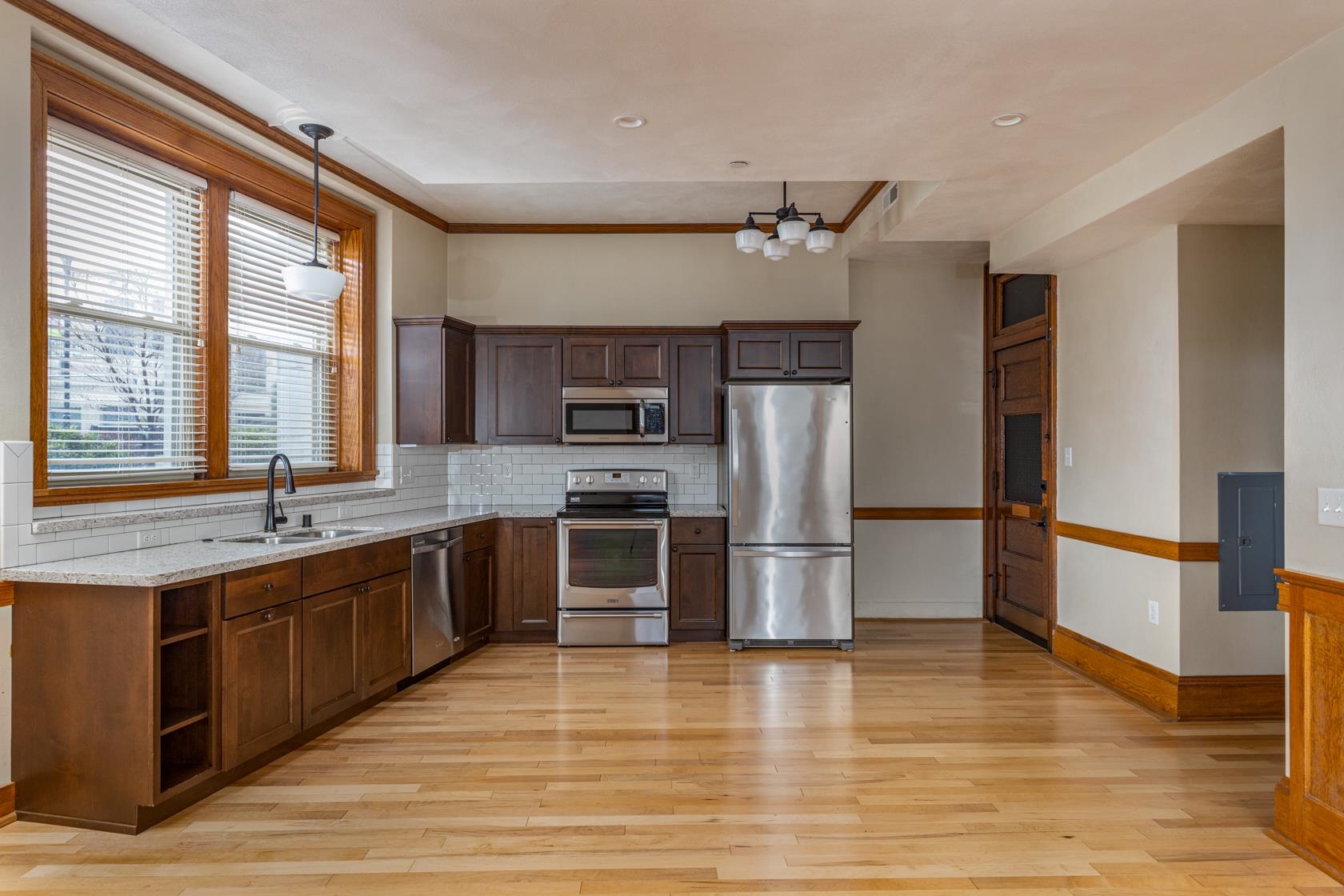 105 Washington Ave #002, Oshkosh, WI 54901