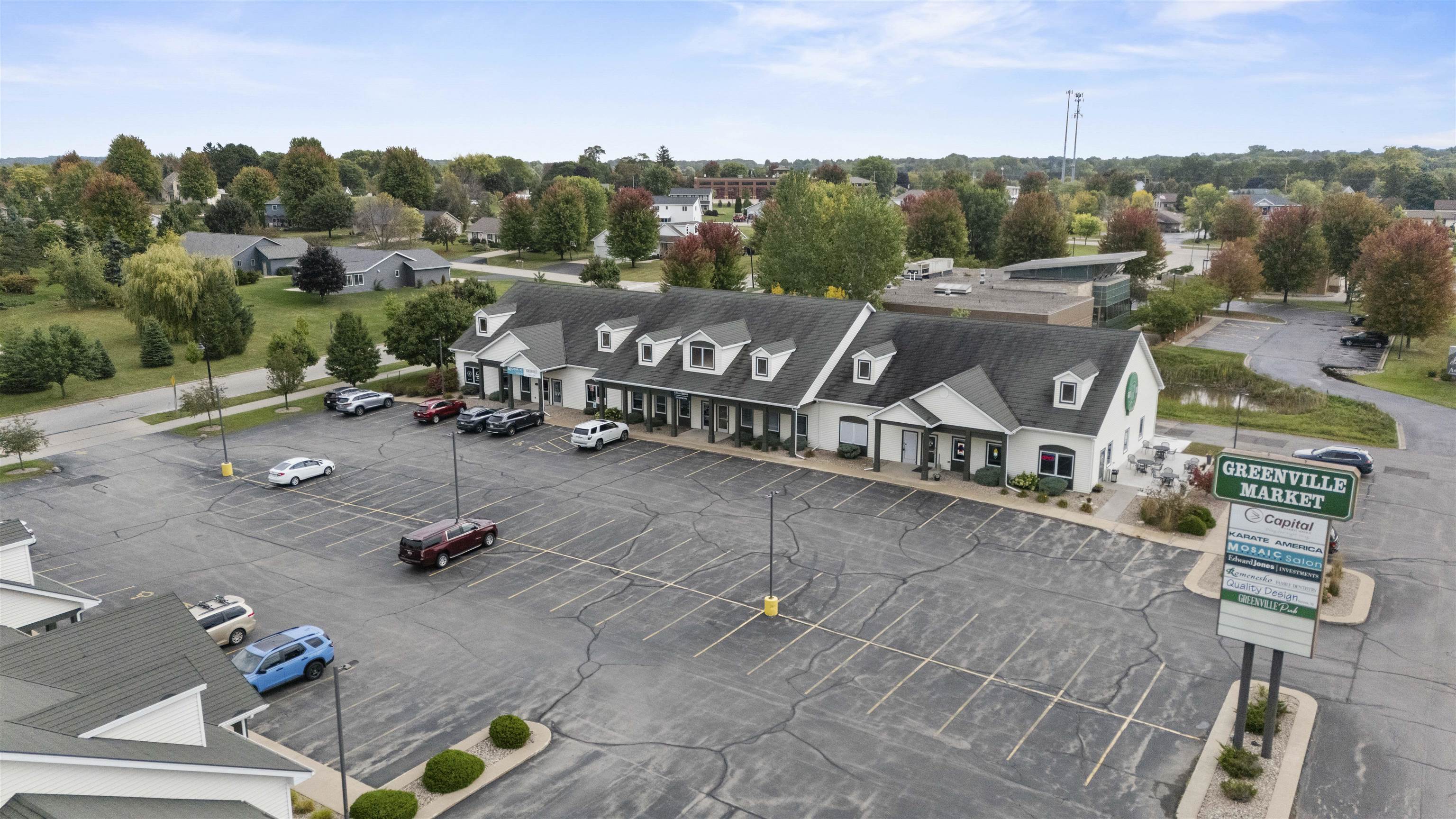 W7003 Parkview Dr #9, Greenville, WI 54942