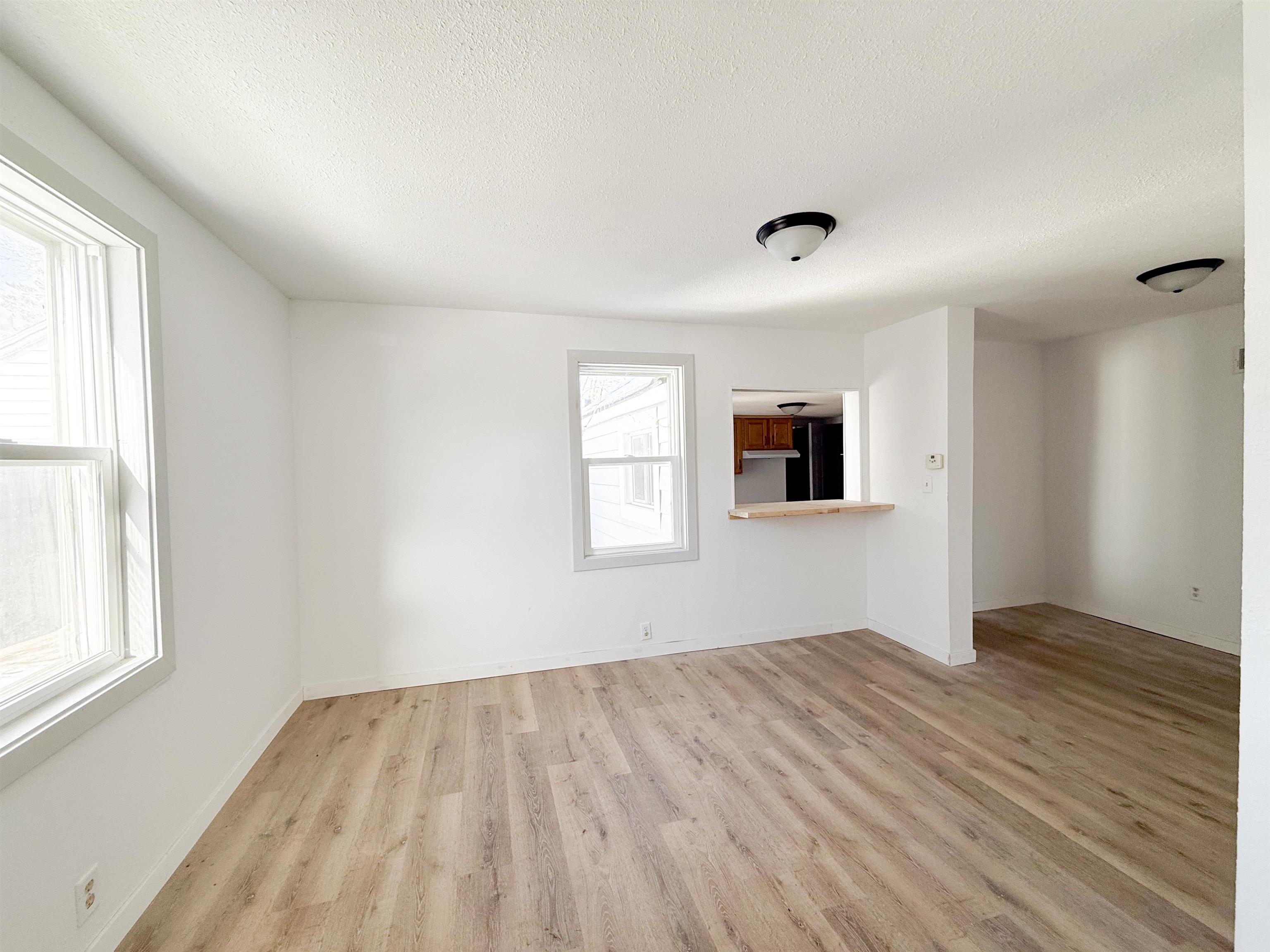 313 E Center St, Shawano, WI 54166-2411