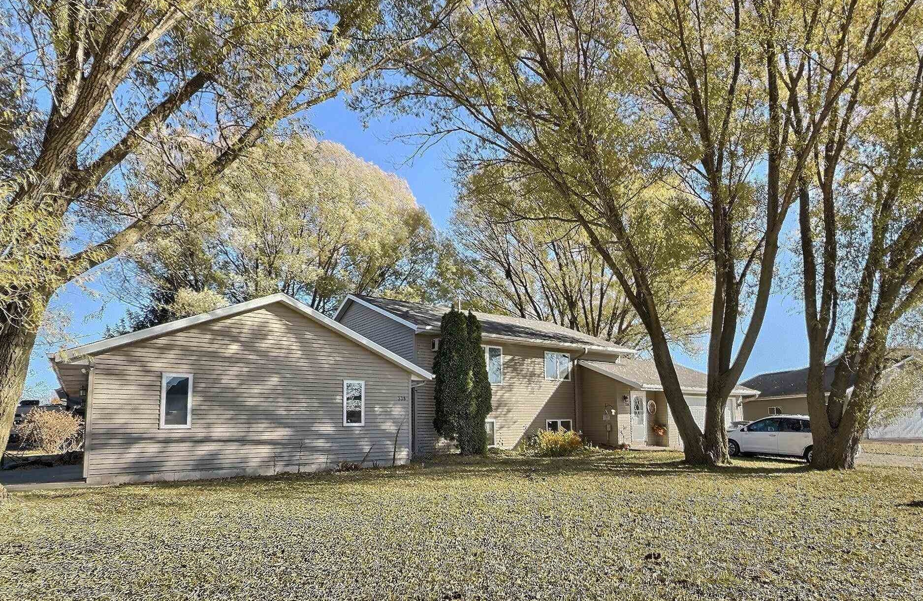 336 Wintergreen Dr, Omro, WI 54963