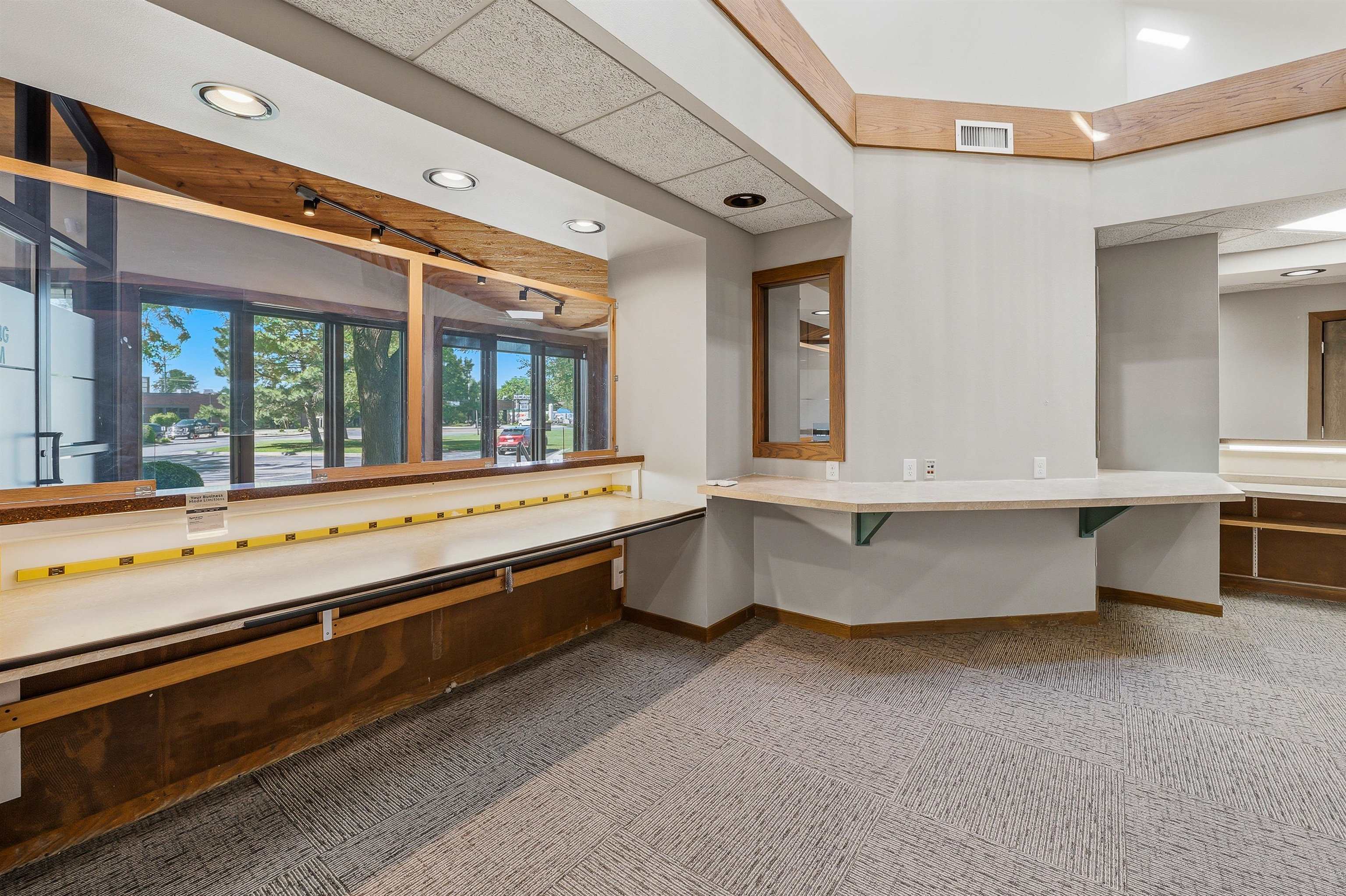 222 Ohio St, Oshkosh, WI 54902-5825