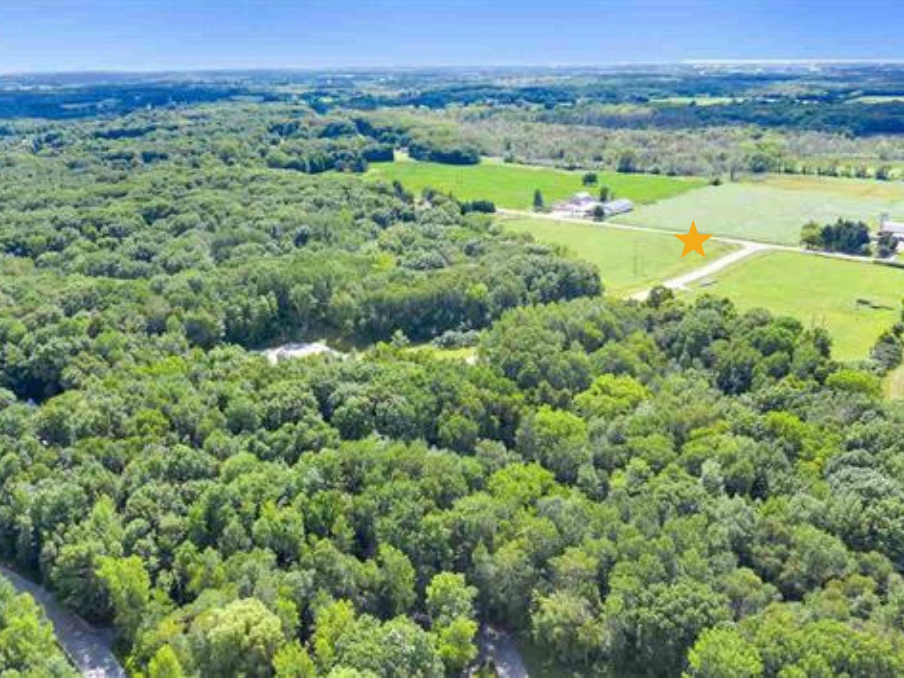 3776 N Overland Rd #14, Oneida, WI 54155-9015