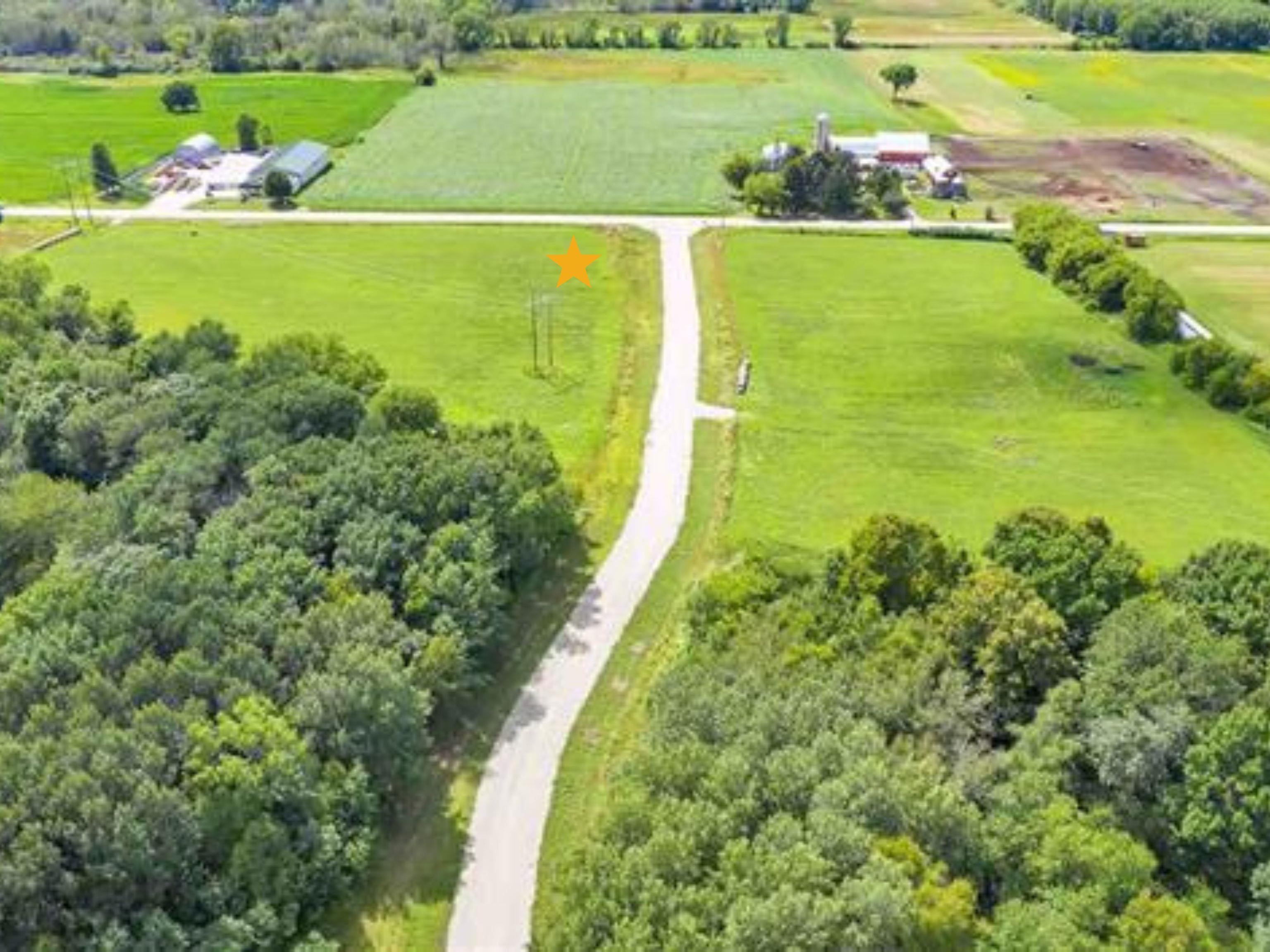 3776 N Overland Rd #14, Oneida, WI 54155-9015
