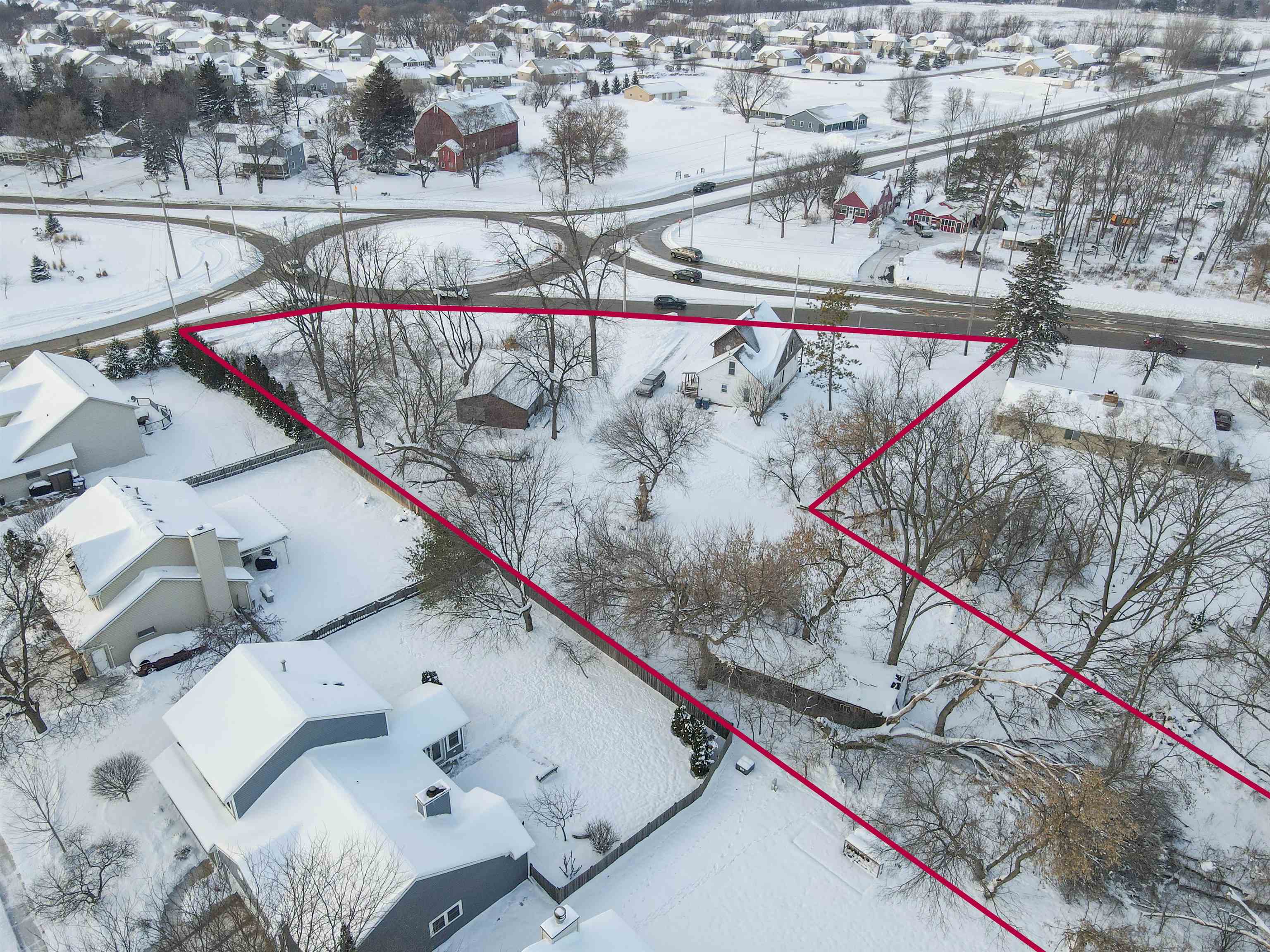 1290 W Winneconne Ave, Neenah, WI 54956