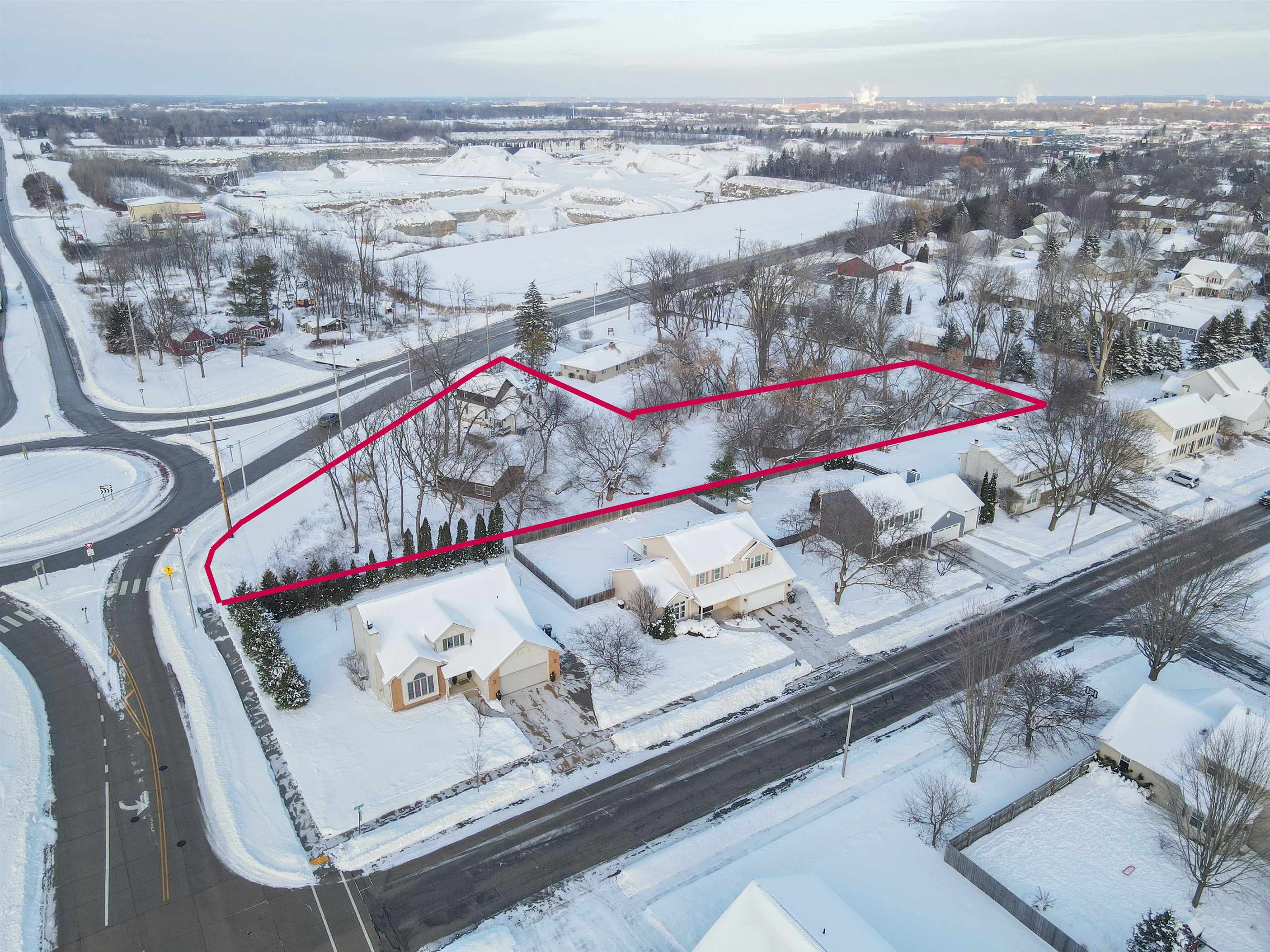 1290 W Winneconne Ave, Neenah, WI 54956