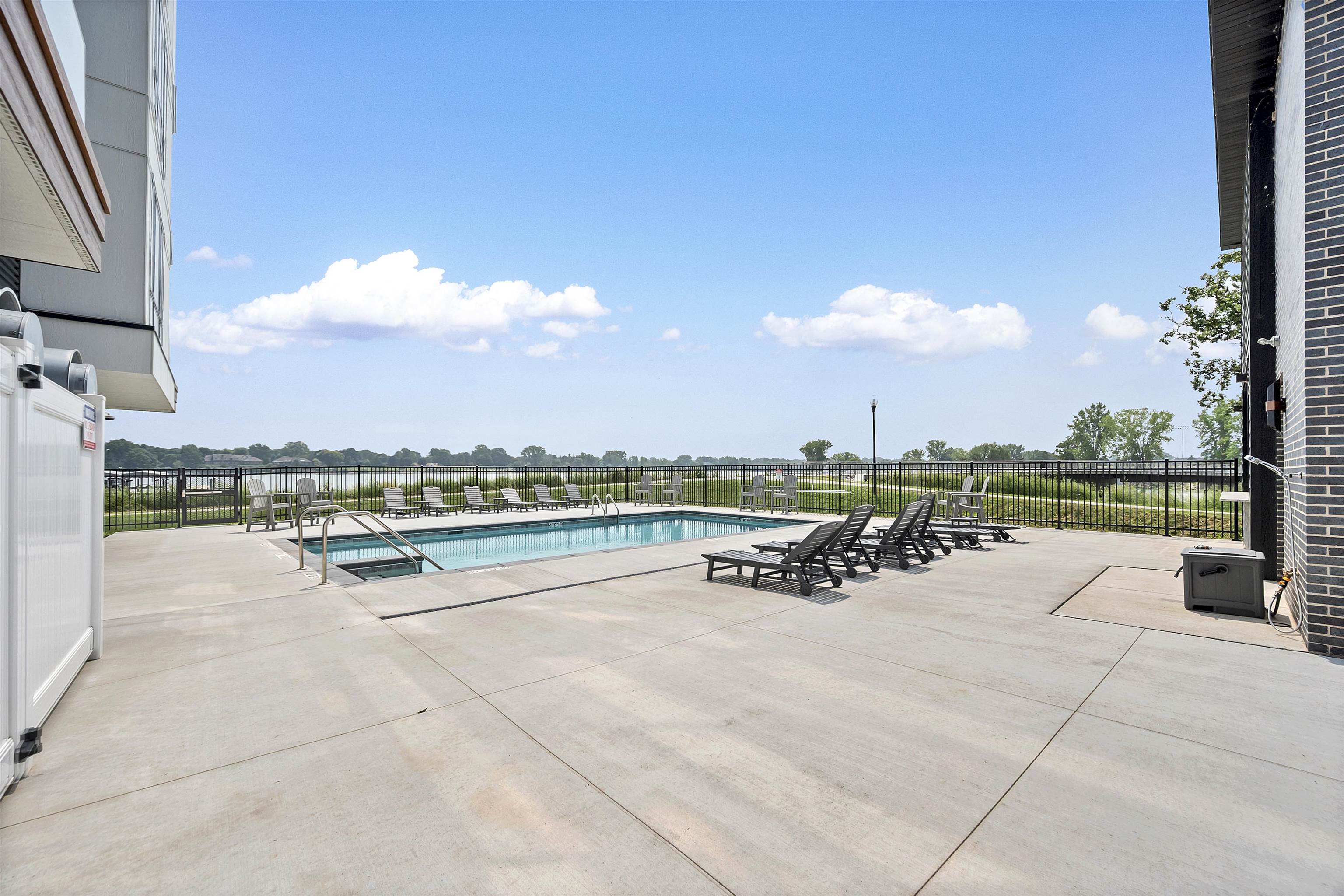 433 Aldon Cir #205, Ashwaubenon, WI 54304