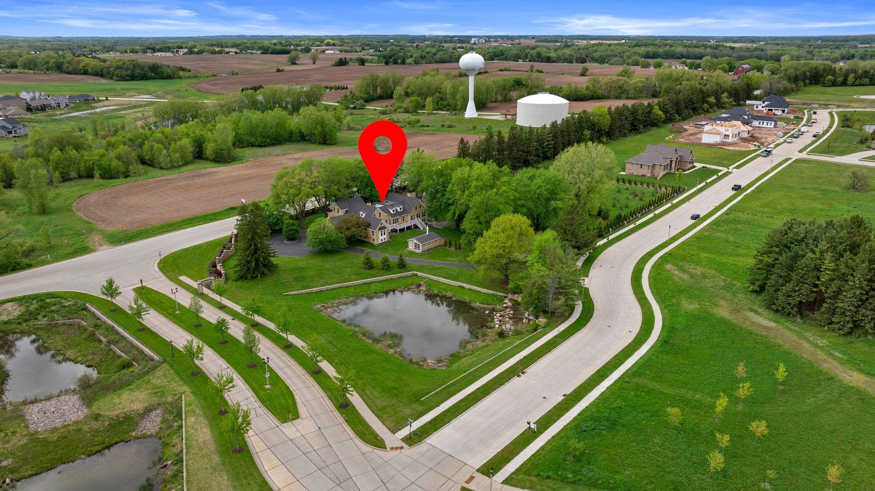 6600 N Ballard Rd, Appleton, WI 54913
