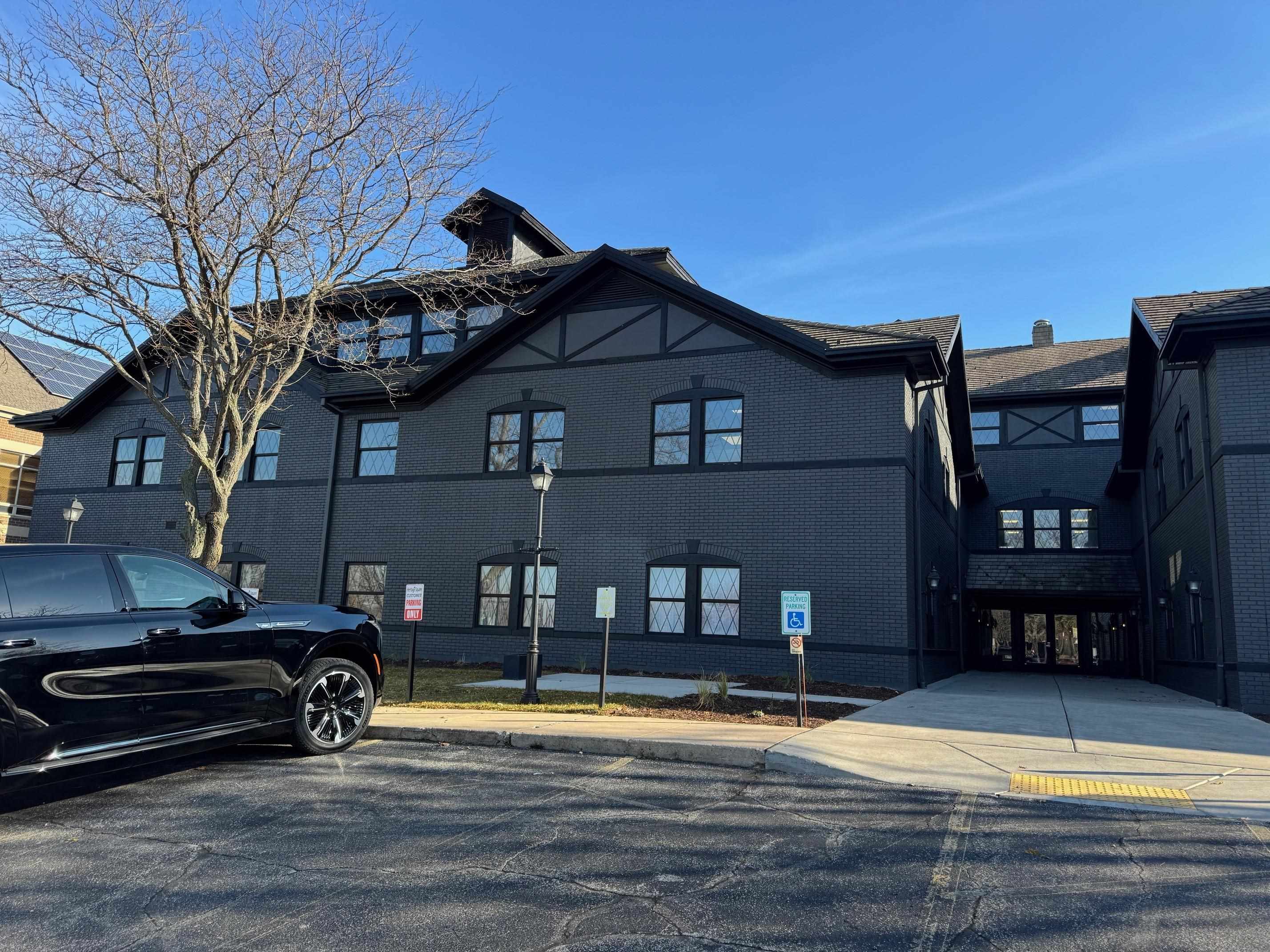 301 N Broadway St, De Pere, WI 54115