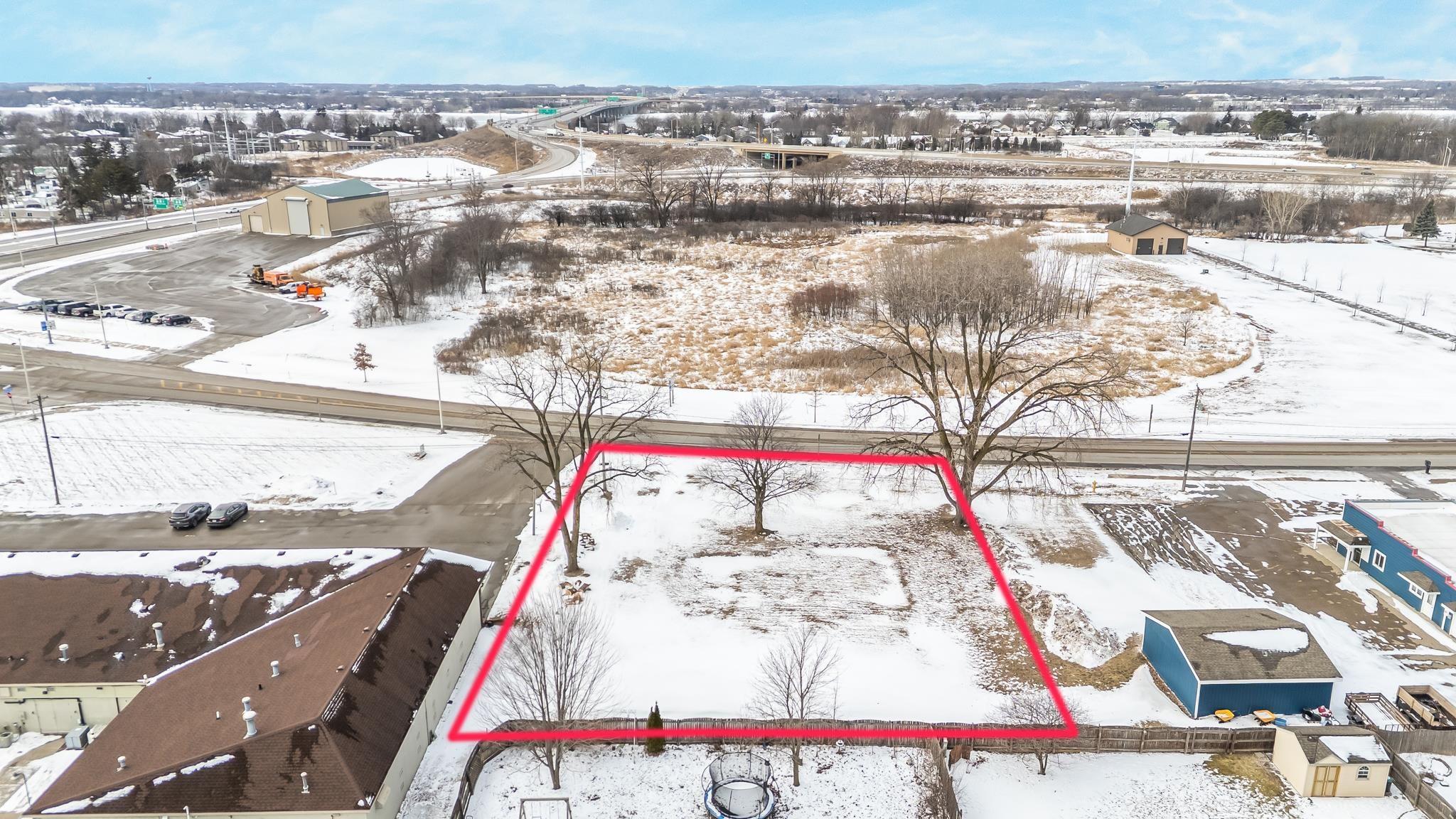 Racine Rd, Menasha, WI 54952