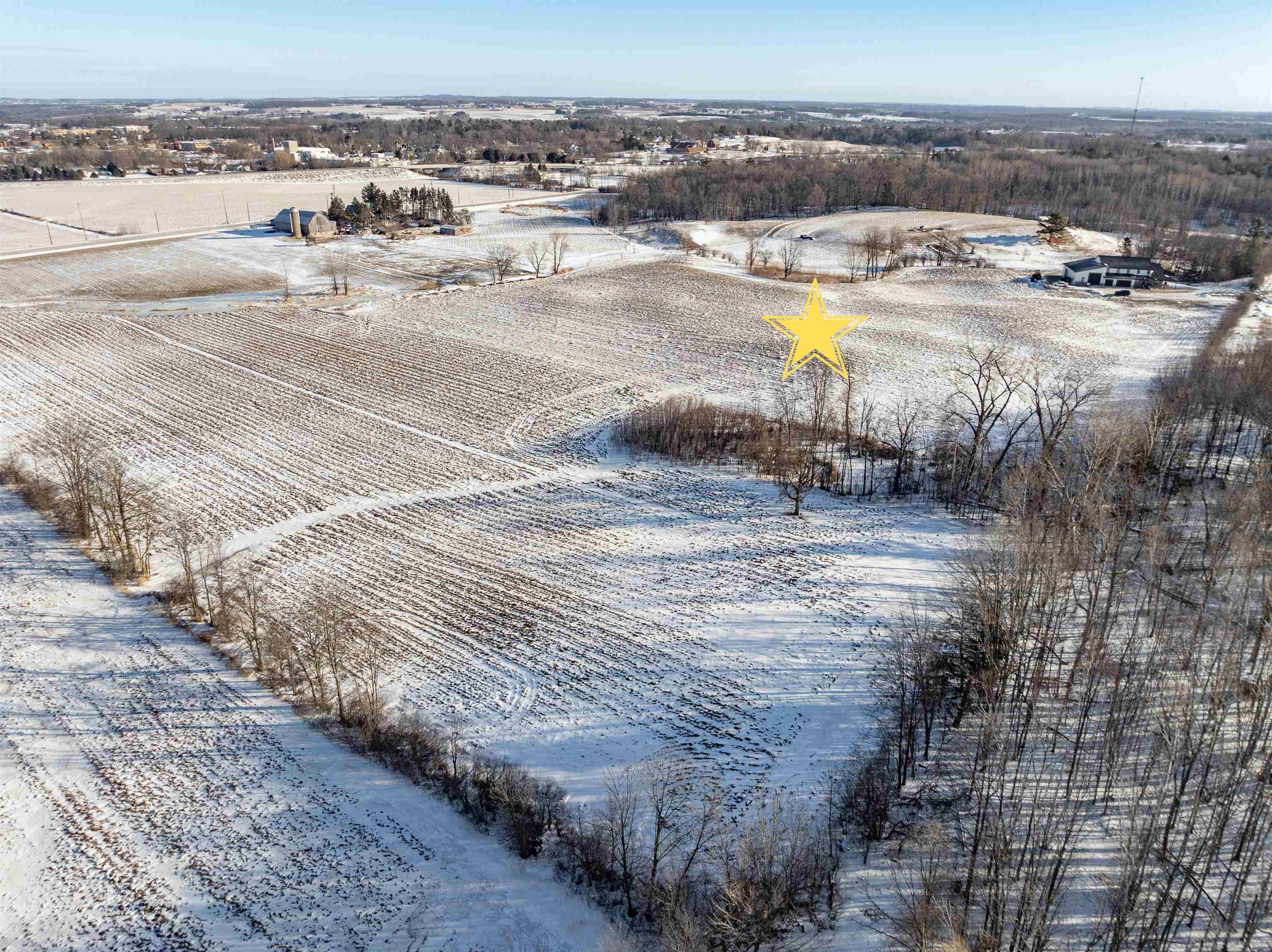 Hidden Hills Trl, Denmark, WI 54208