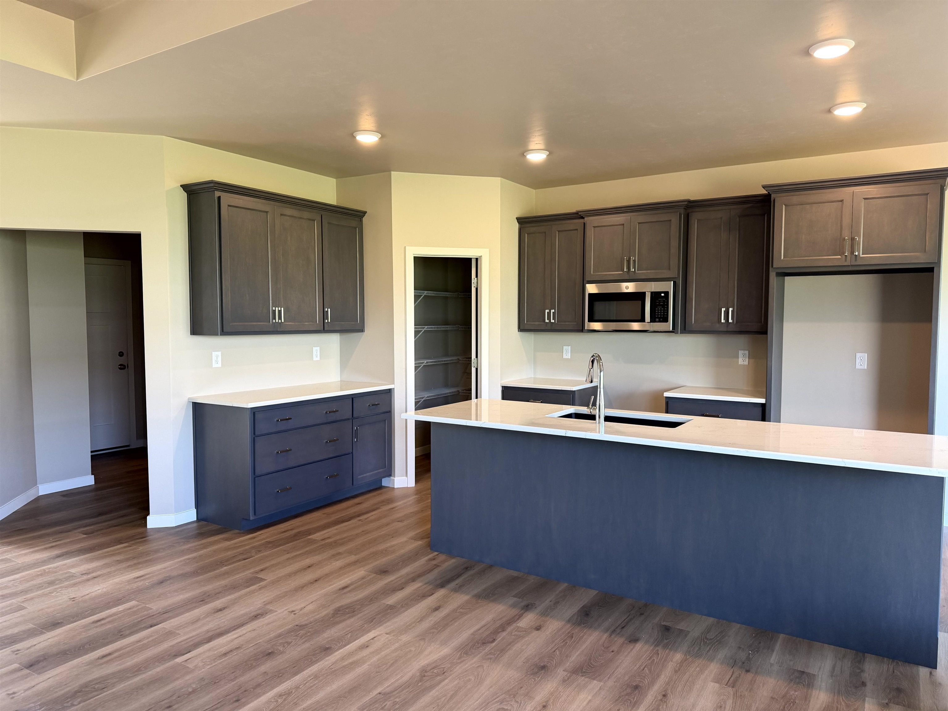 1415 Divinity Dr, De Pere, WI 54115