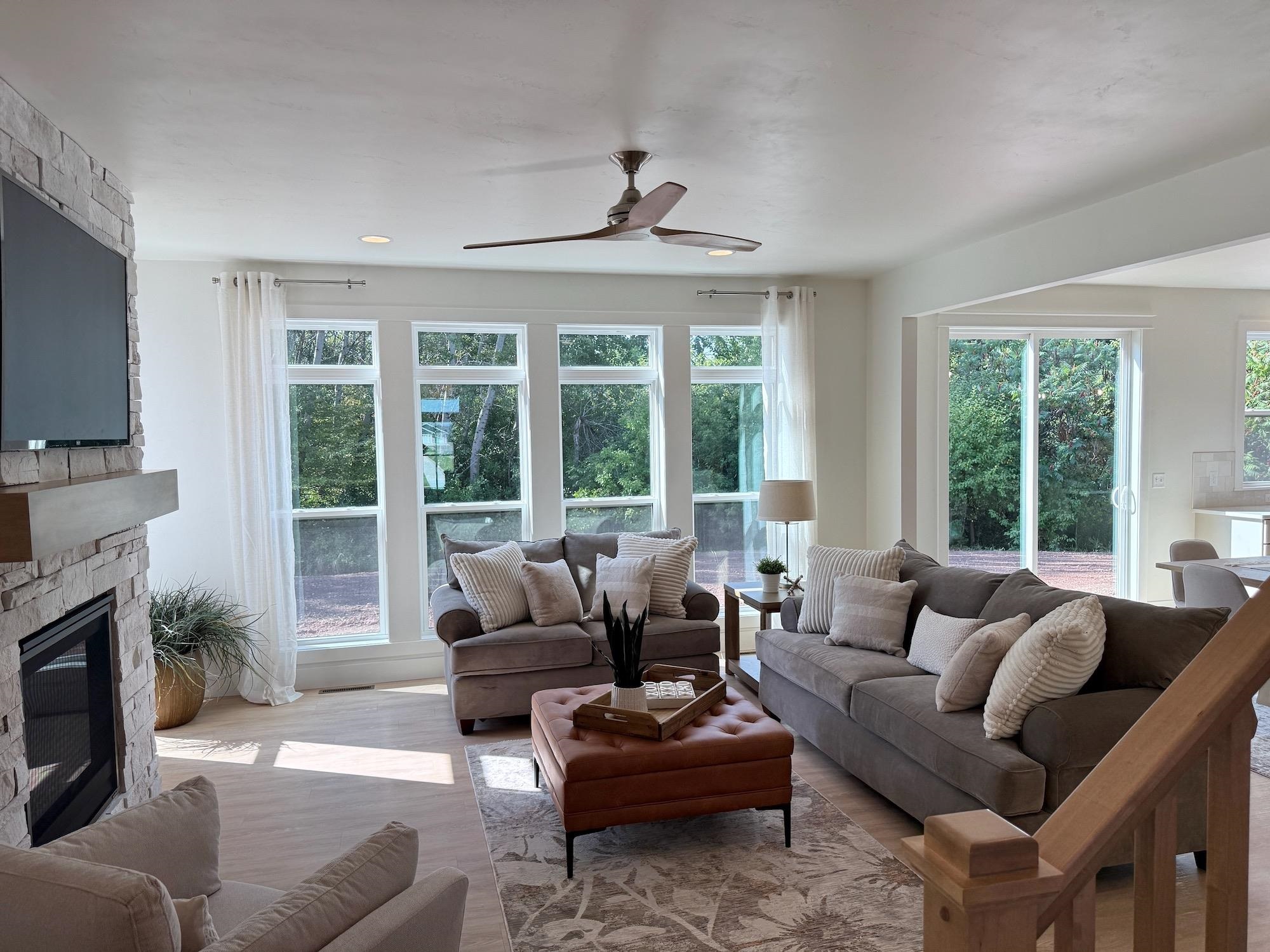 W5875 Delta Dr, Menasha, WI 54952