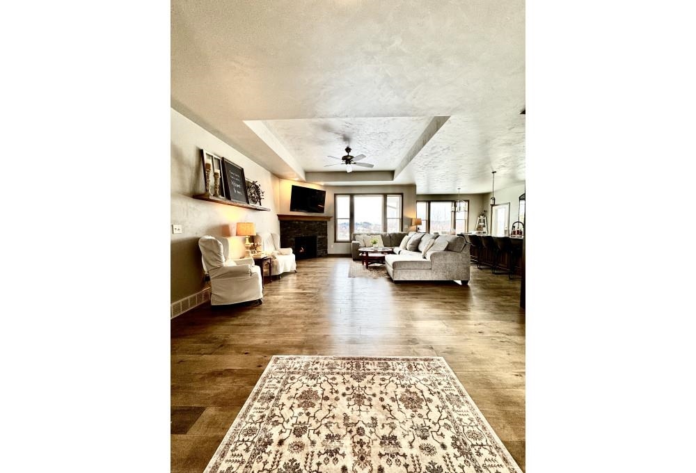 1342 Buckys Rn, Green Bay, WI 54313