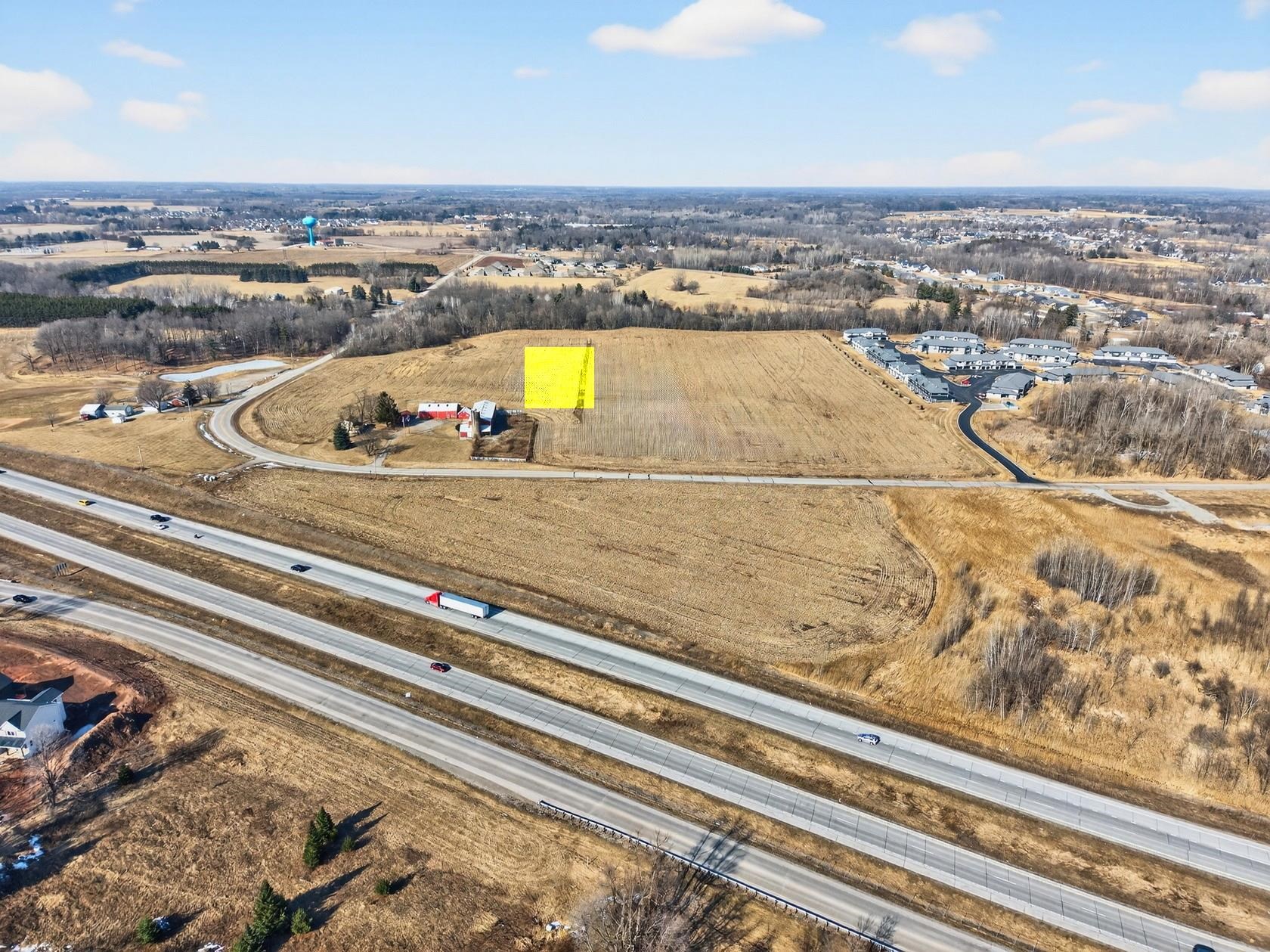 4036 Woodland Rd, Green Bay, WI 54313-7408