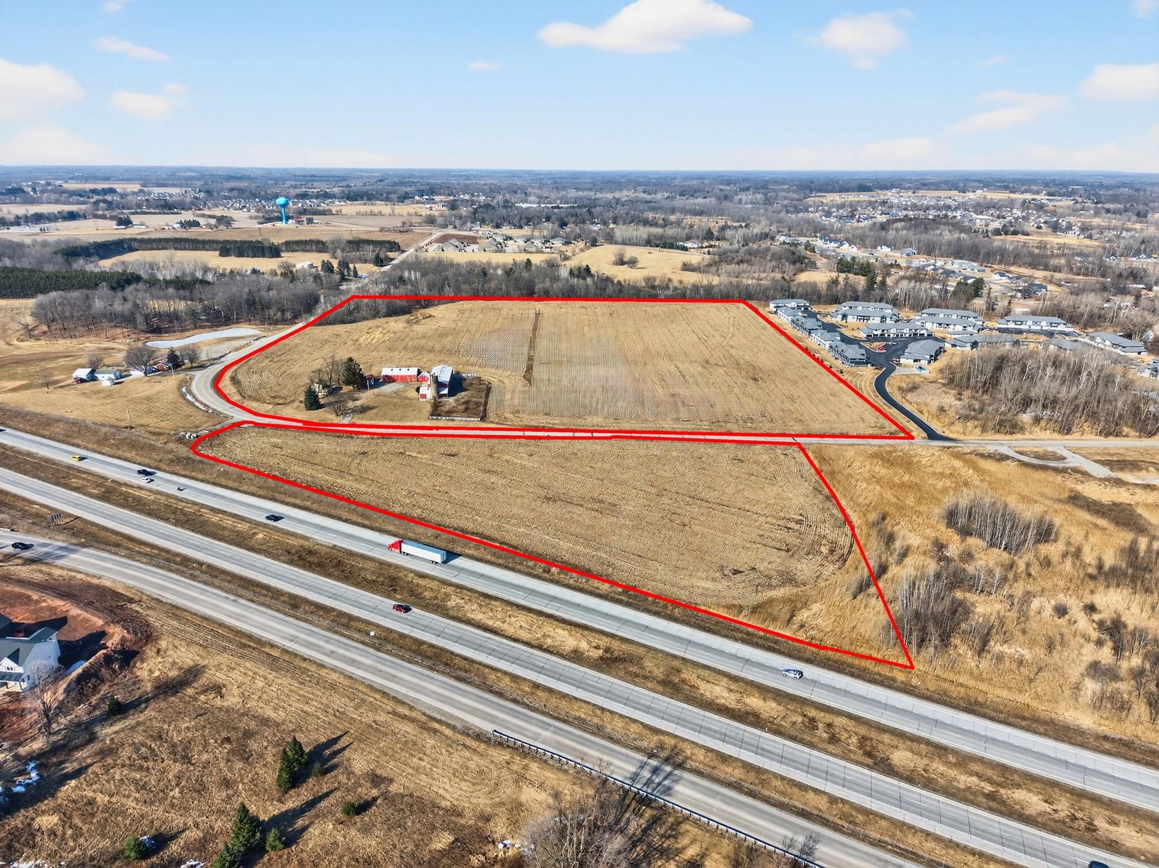4036 Woodland Rd, Green Bay, WI 54313-7408