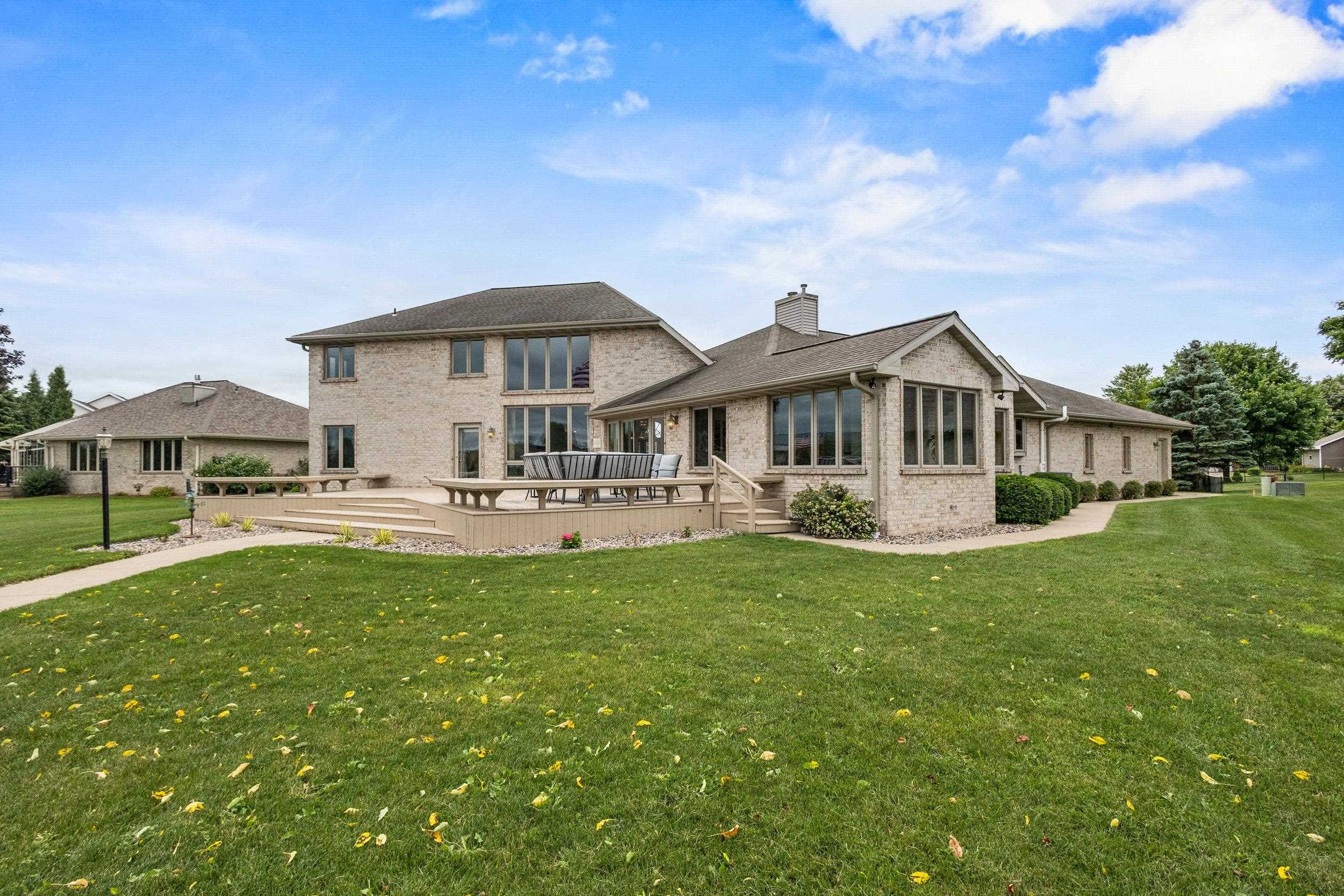 2516 Van Rite Ct, Green Bay, WI 54301