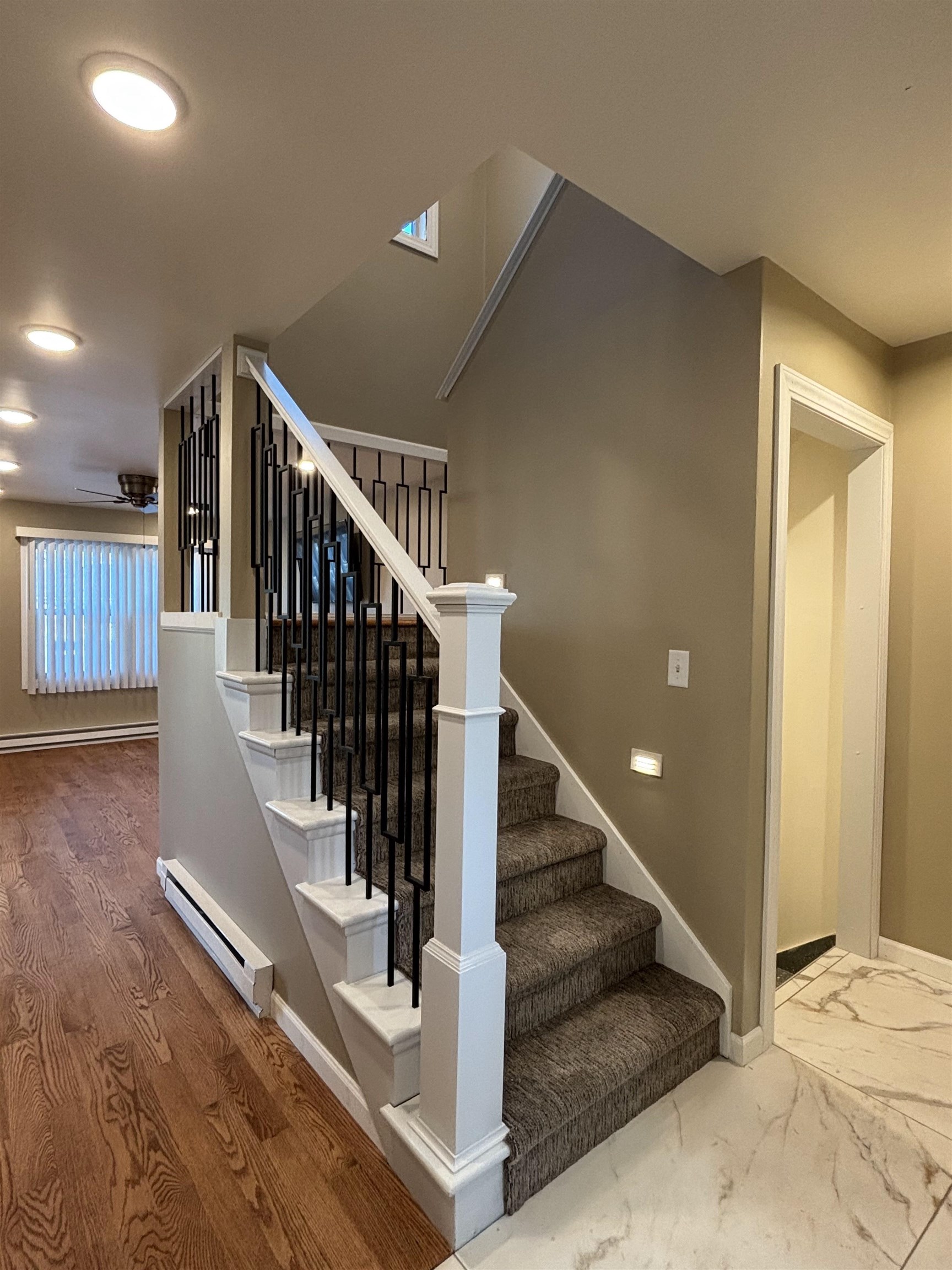 1747 Oakdale Ave, Green Bay, WI 54302-3255