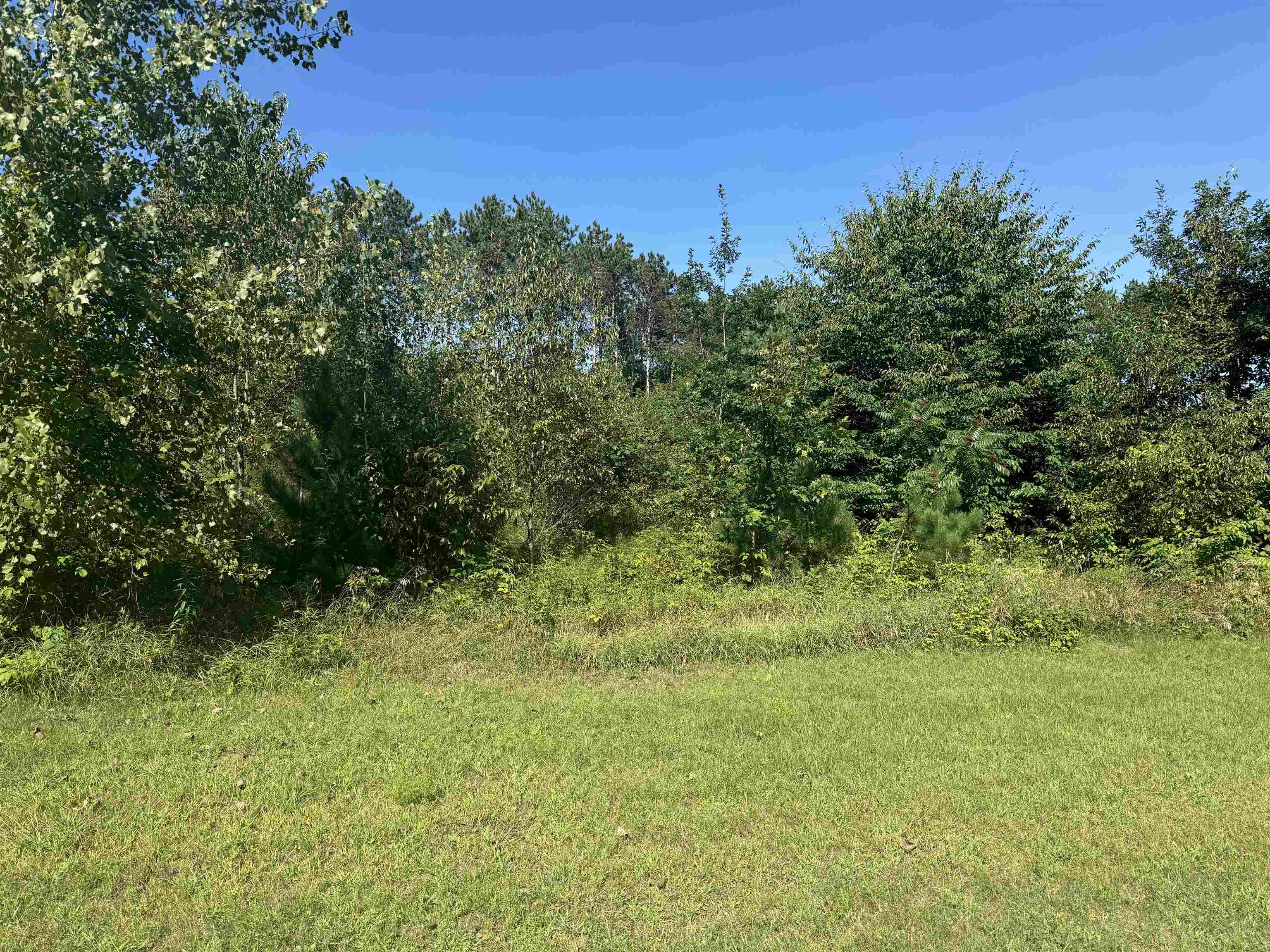 Lake Dr #35/36, Gresham, WI 54128