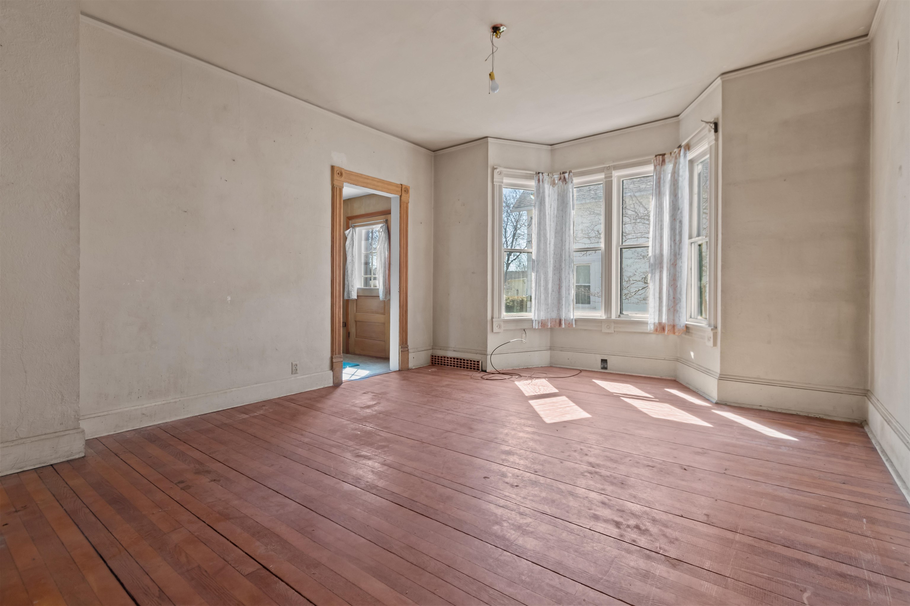 543 N State St, Appleton, WI 54911