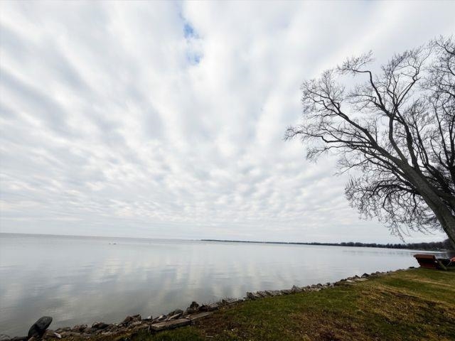 W7225 Firelane 2, Menasha, WI 54952