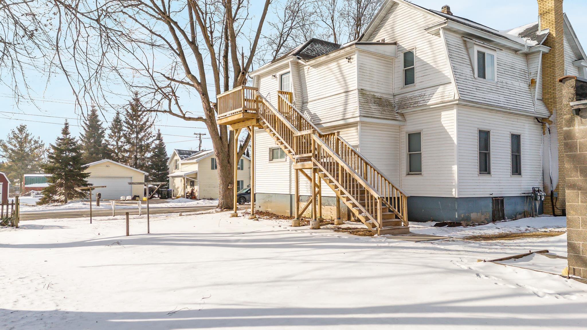 N5530 State Road 76, Shiocton, WI 54170