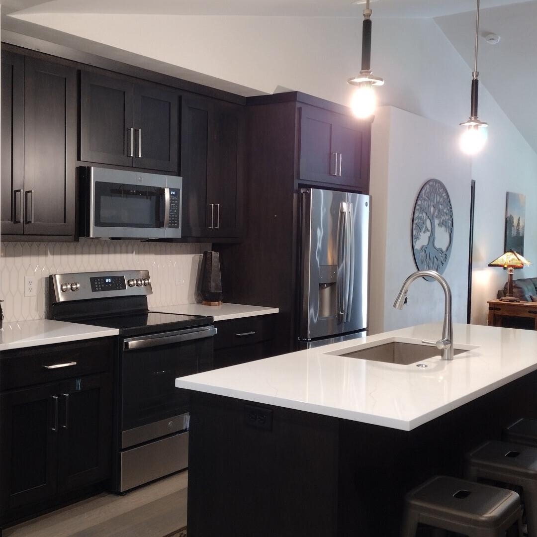 2447-2 Remington Rd, Green Bay, WI 54302