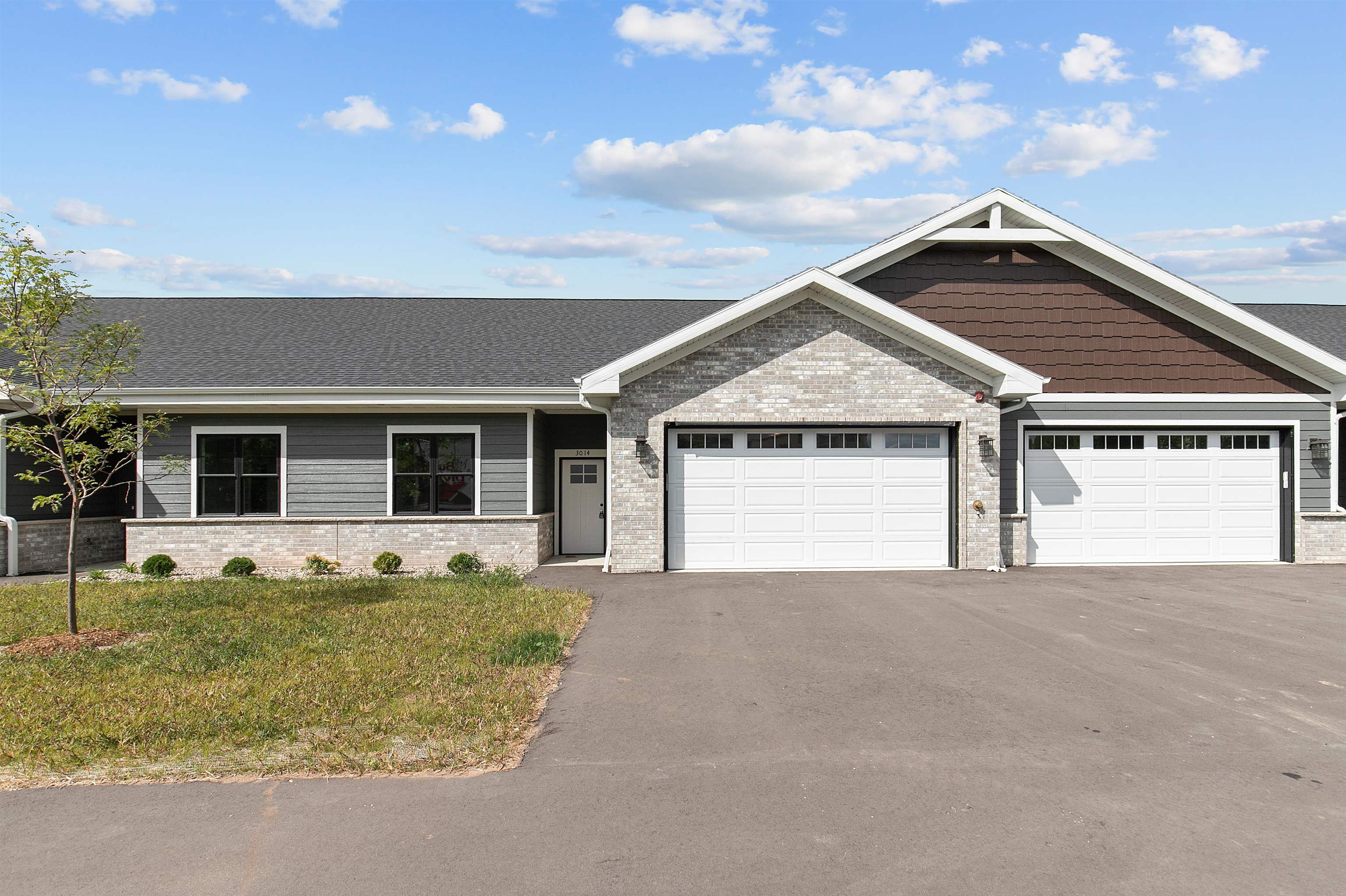 3010 Community Way, Menasha, WI 54952