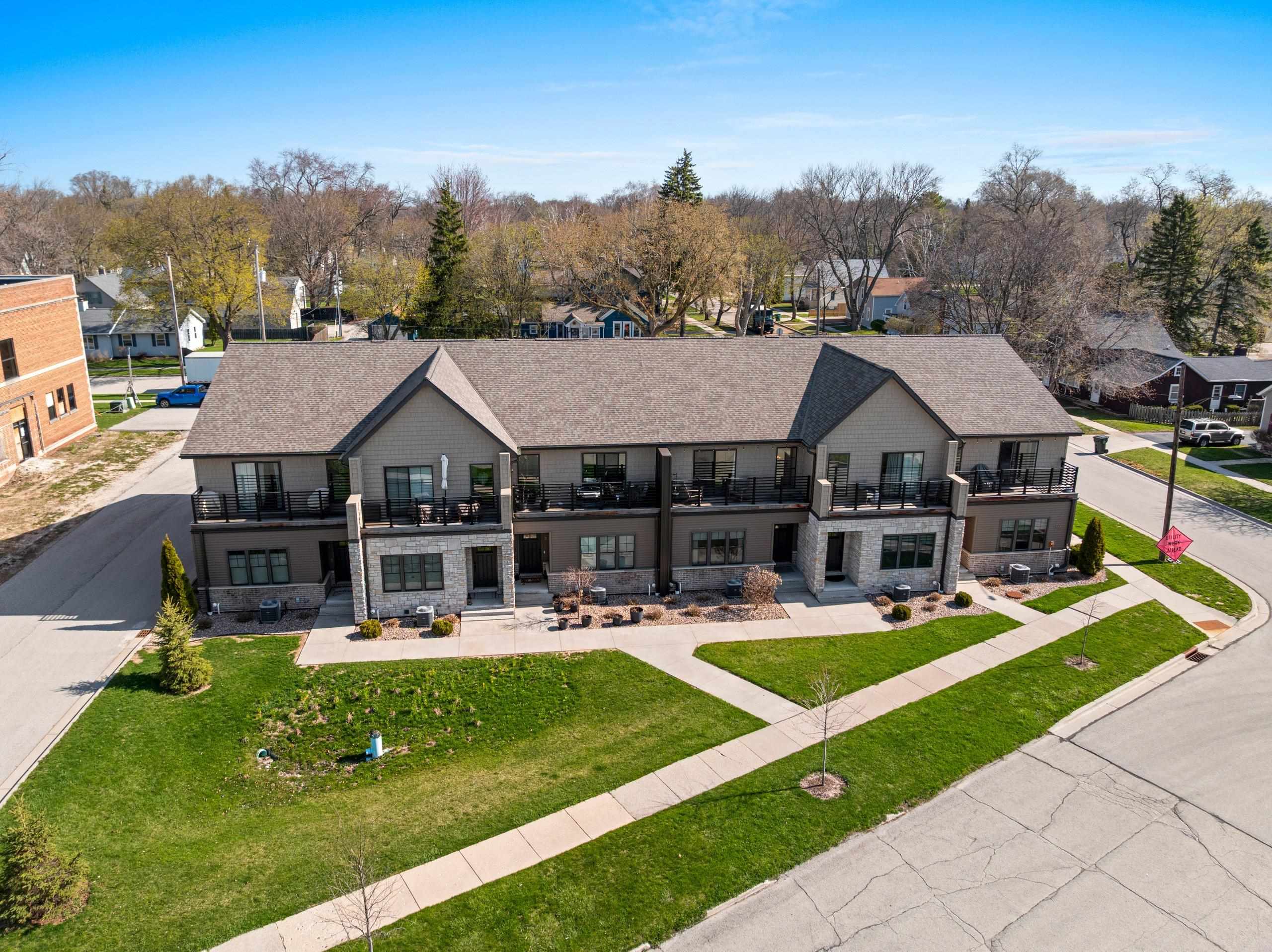 755 William St #4, De Pere, WI 54115