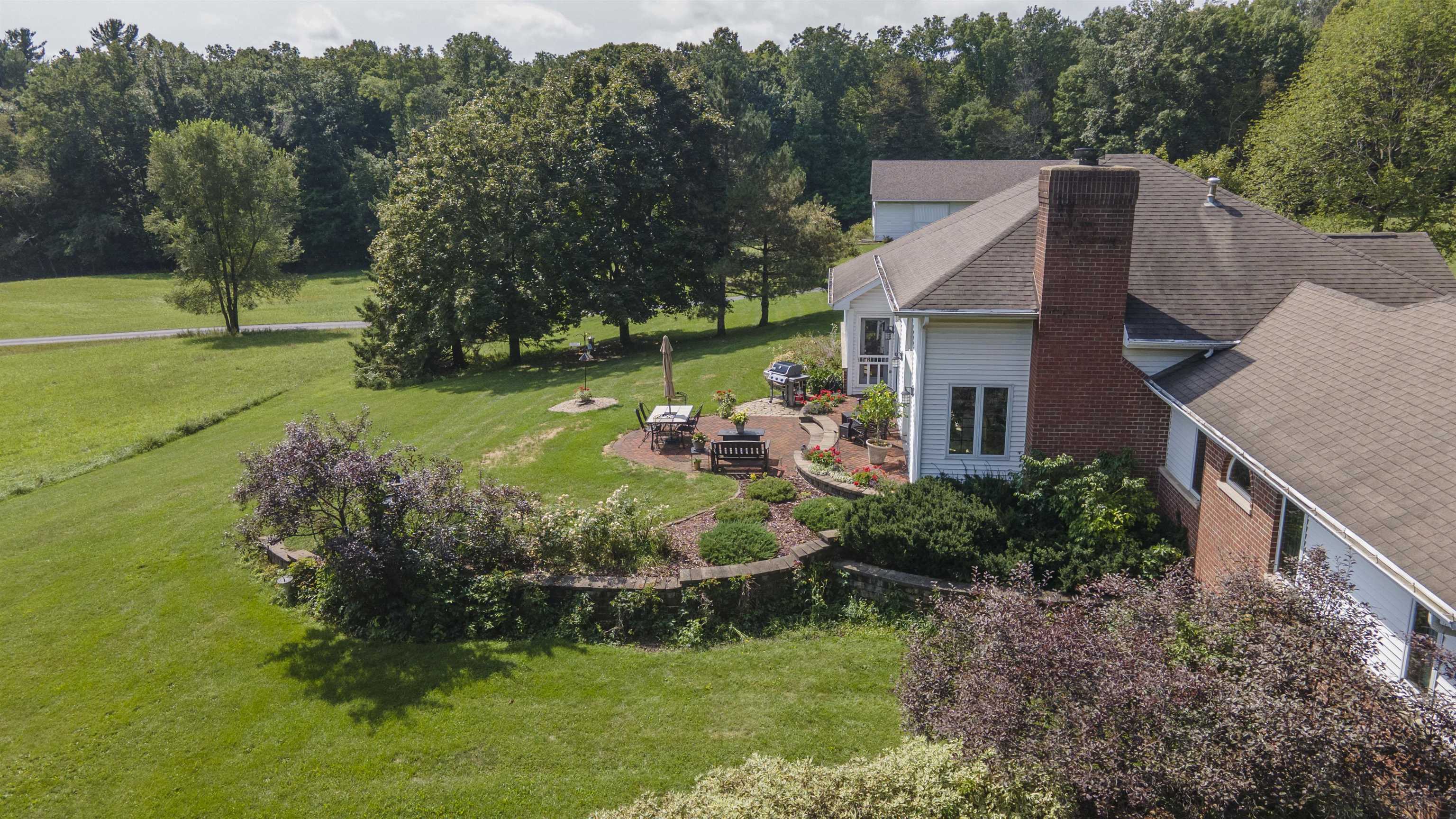 N4655 Quintessence Ct, New London, WI 54961
