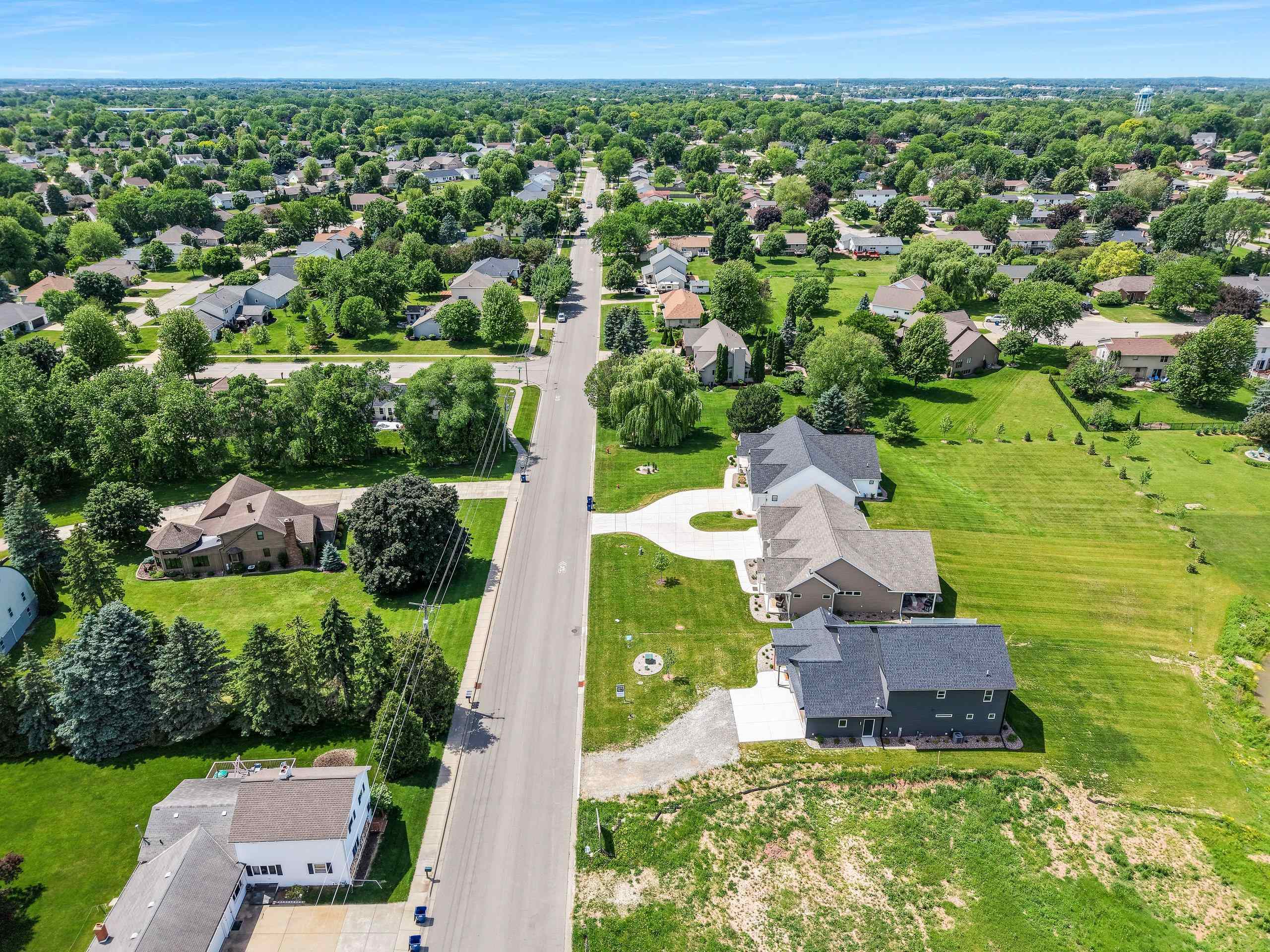 1871 Ledgeview Rd, De Pere, WI 54115