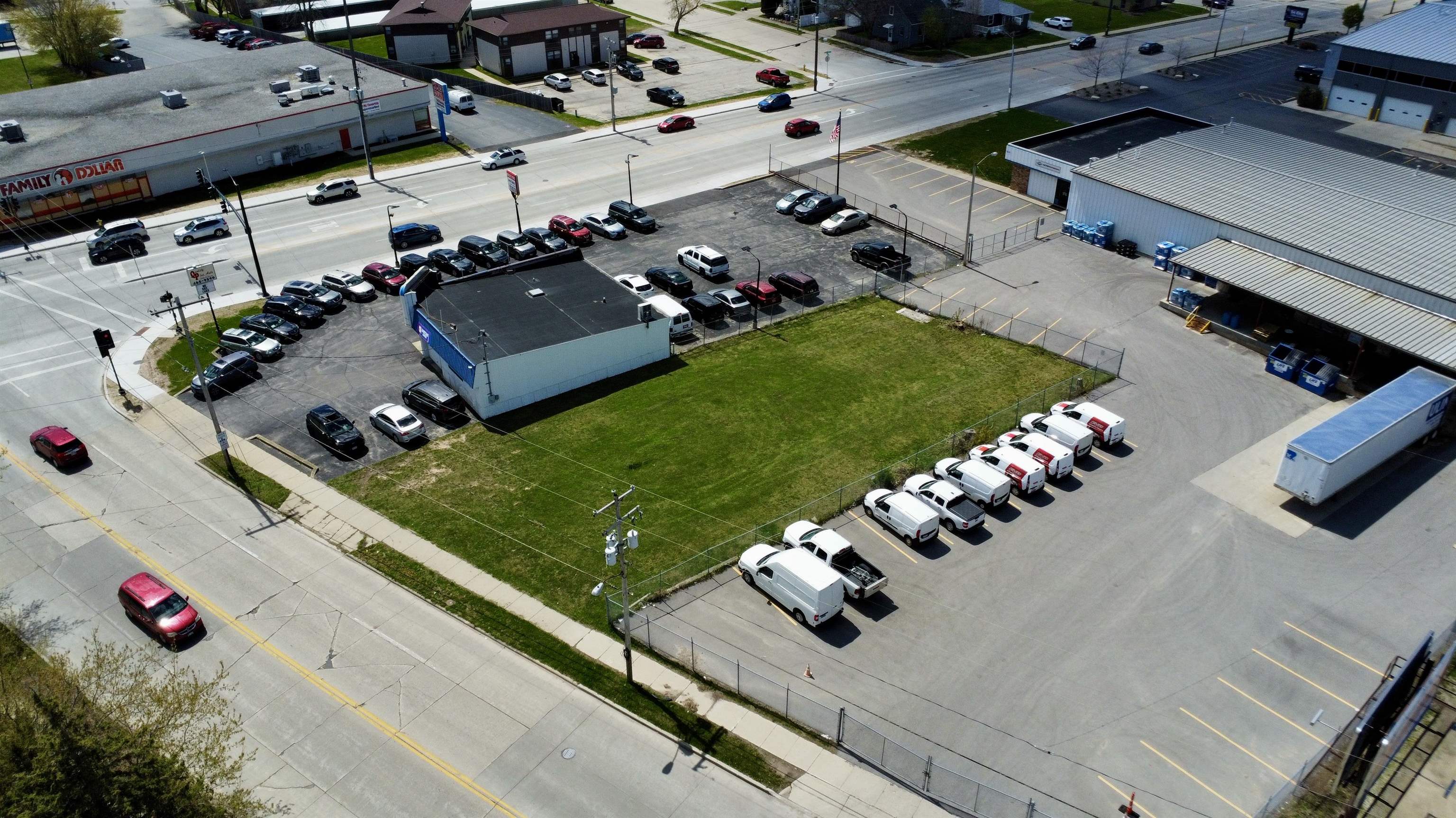 636 Lime Kiln Rd, Green Bay, WI 54302