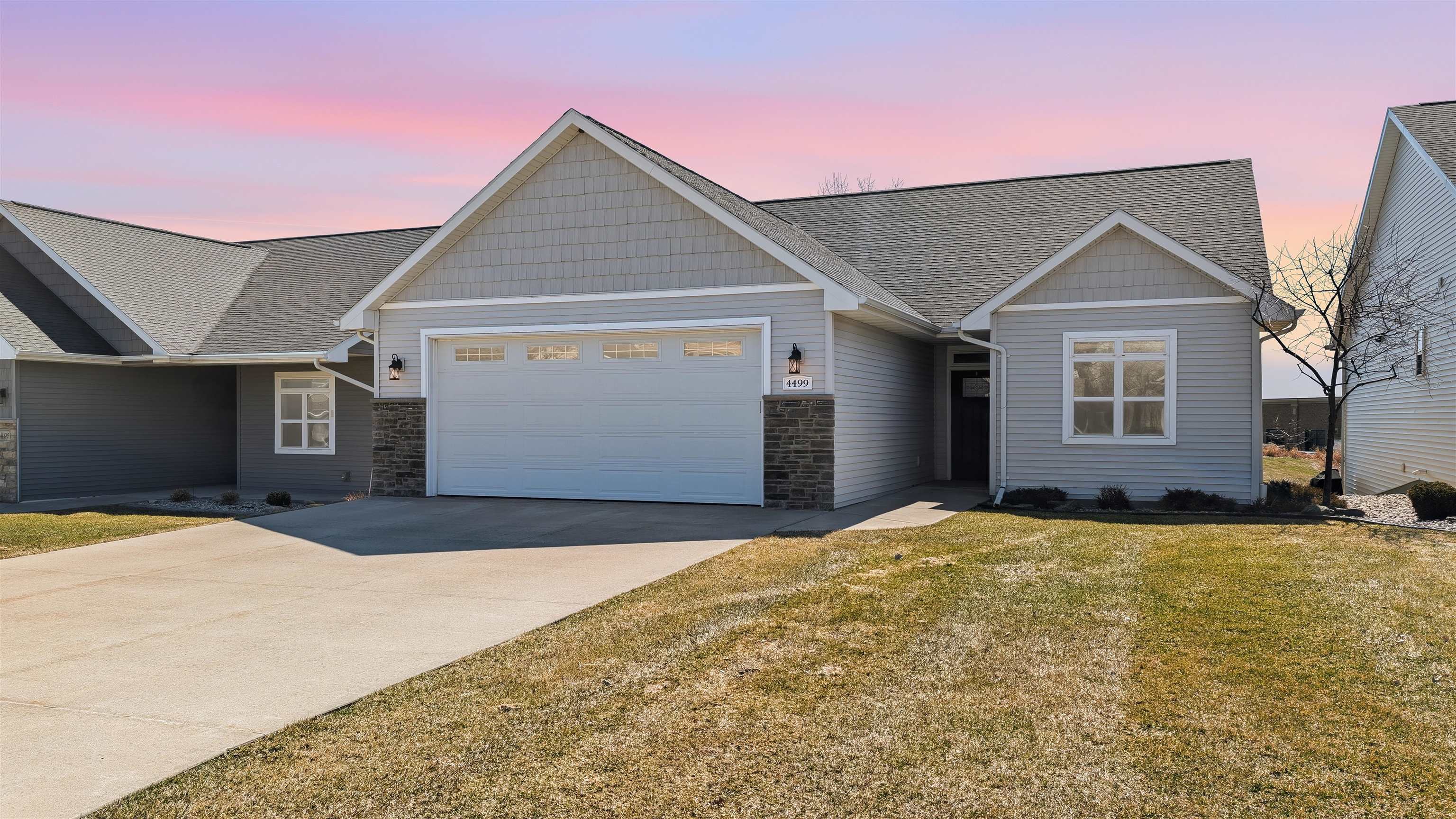 4499 W Trasino Way, Appleton, WI 54913