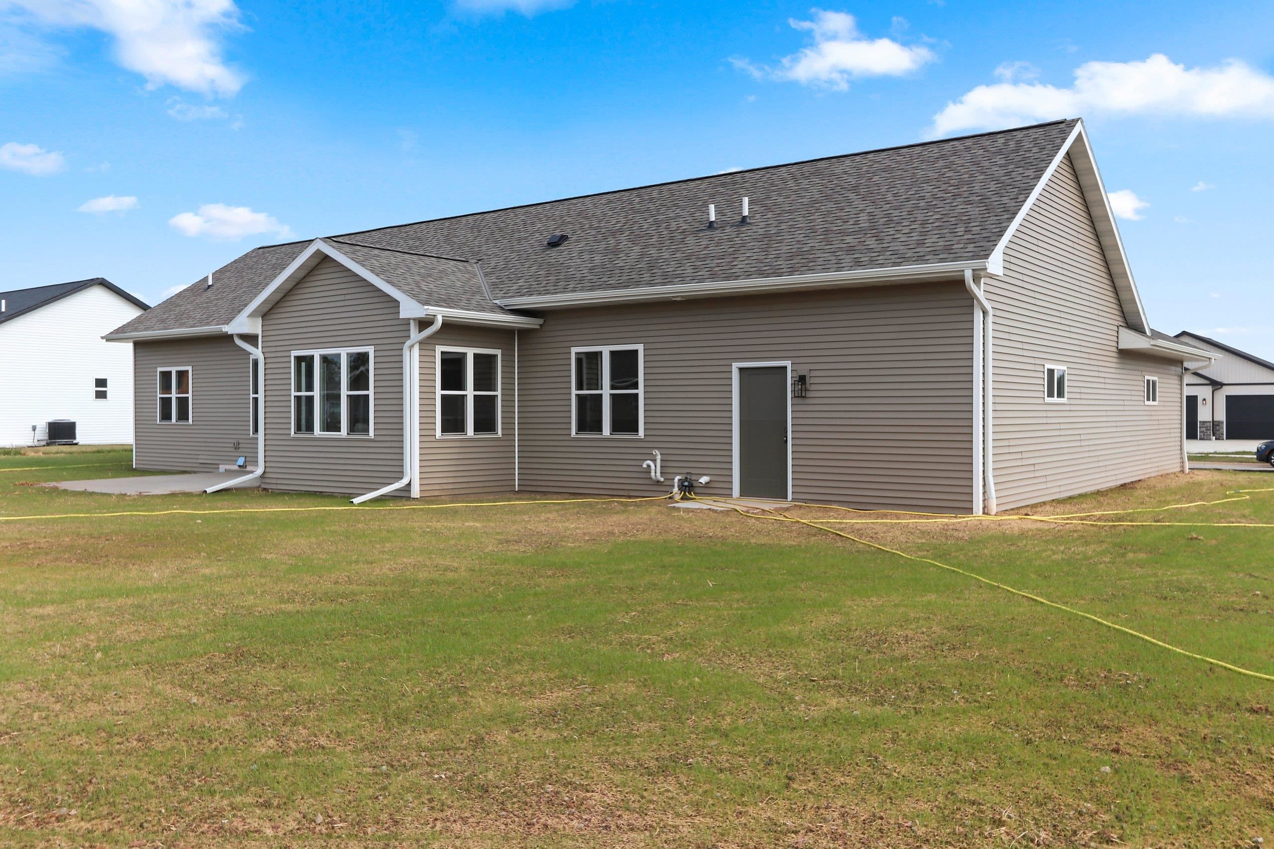 305 Battery Ave, De Pere, WI 54115