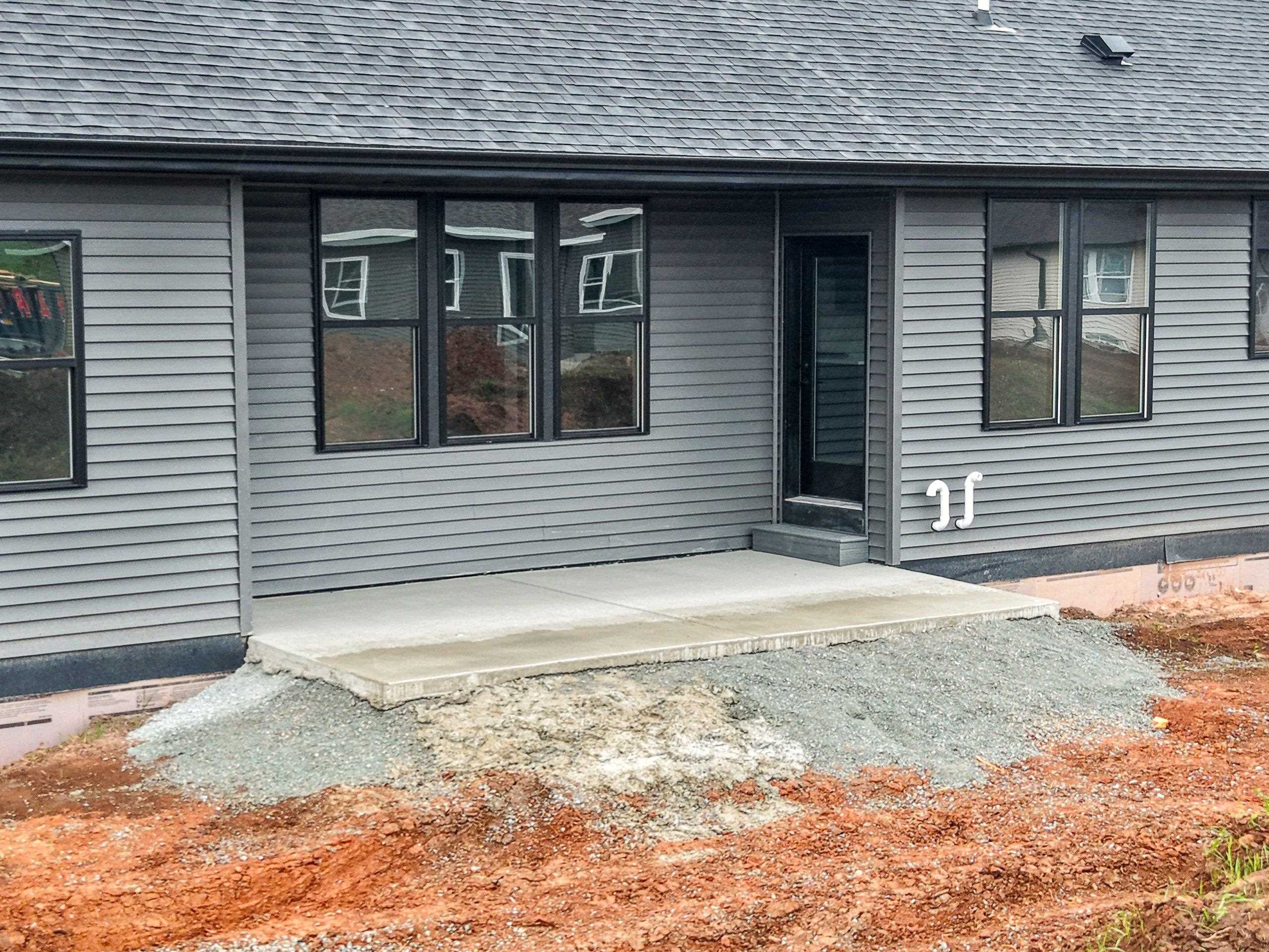 1423 Crossroads Dr, De Pere, WI 54115