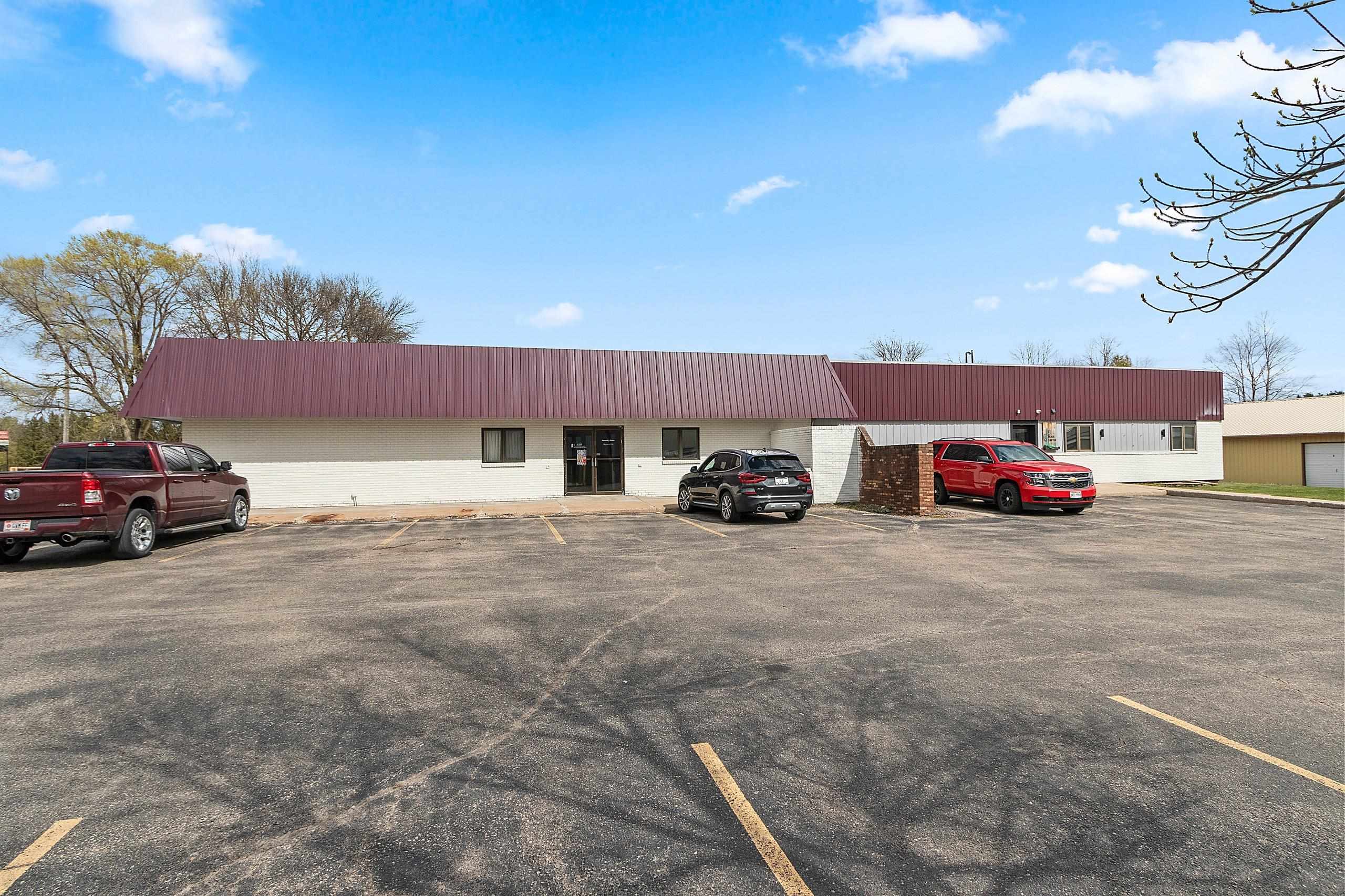400 E Highland Dr #3, Oconto Falls, WI 54154