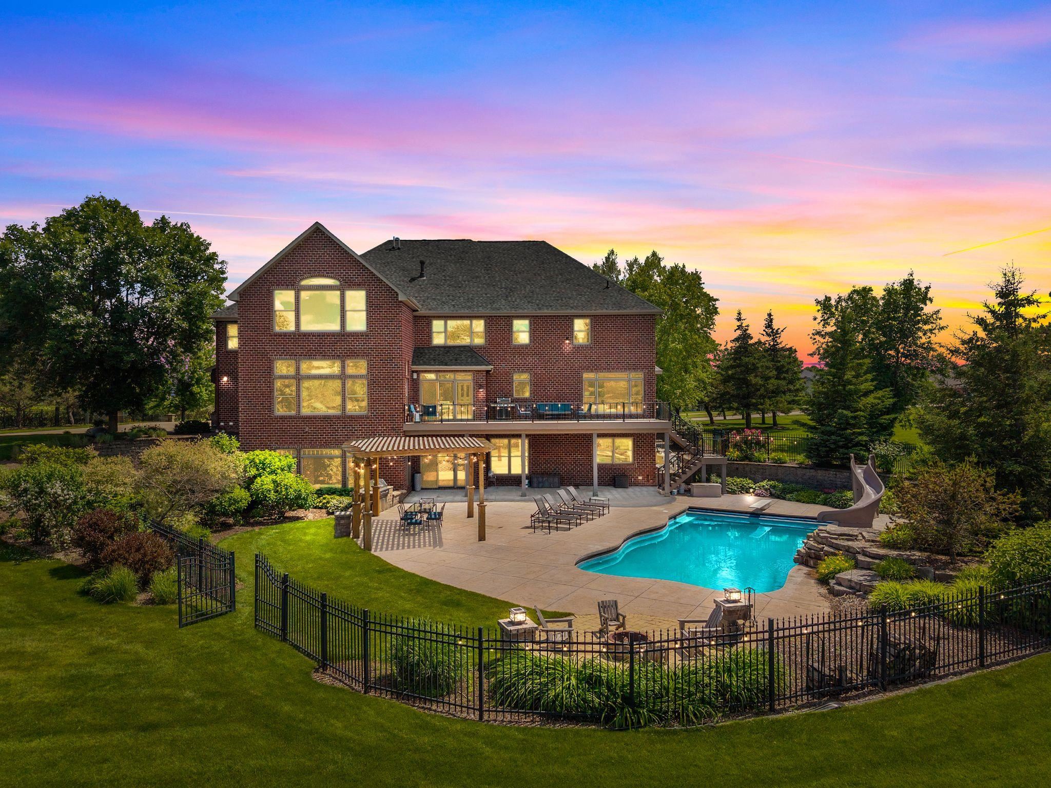 2730 E Apple Hill Blvd, Appleton, WI 54913