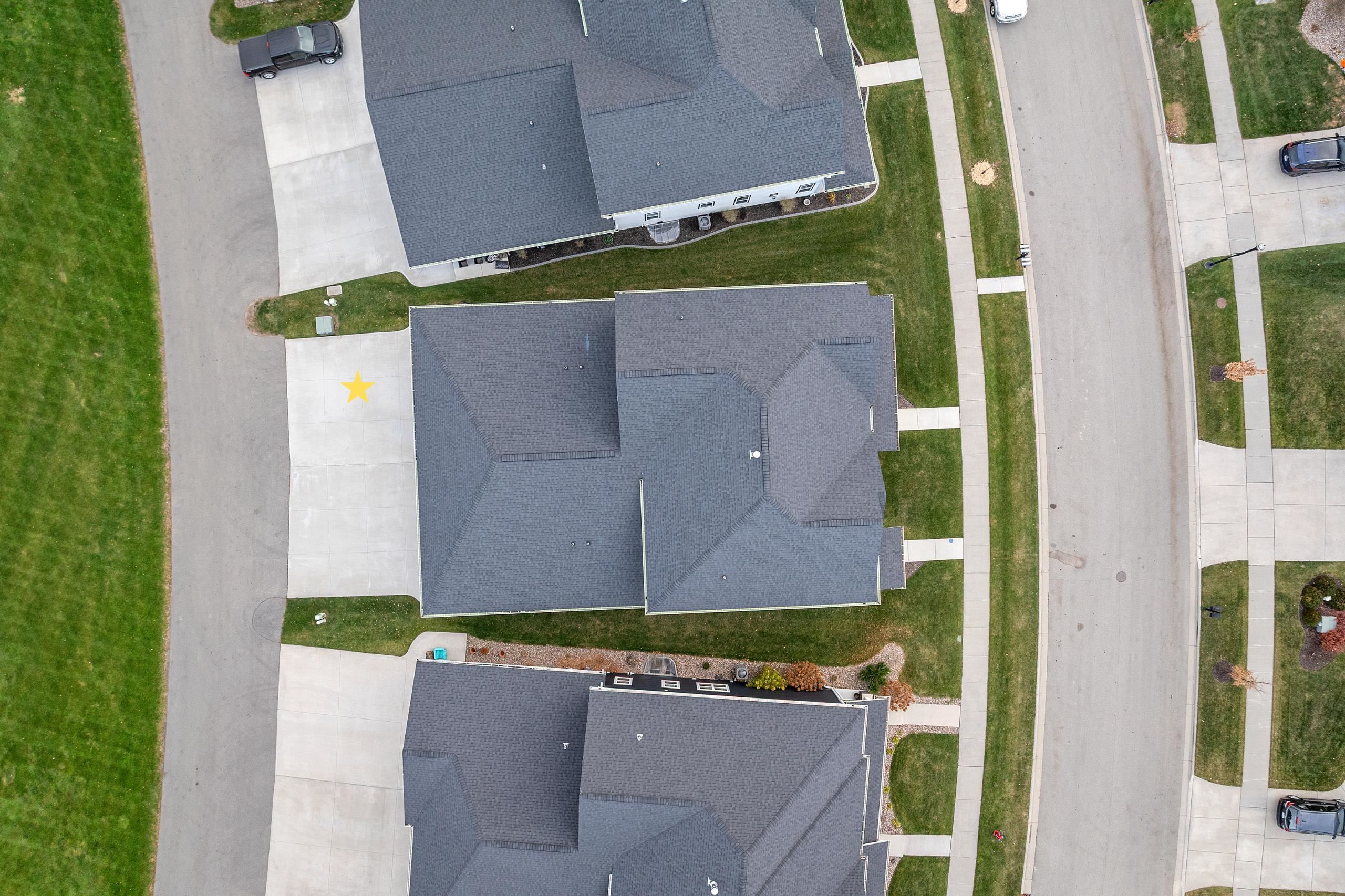 634 Olive Tree Dr, Green Bay, WI 54313