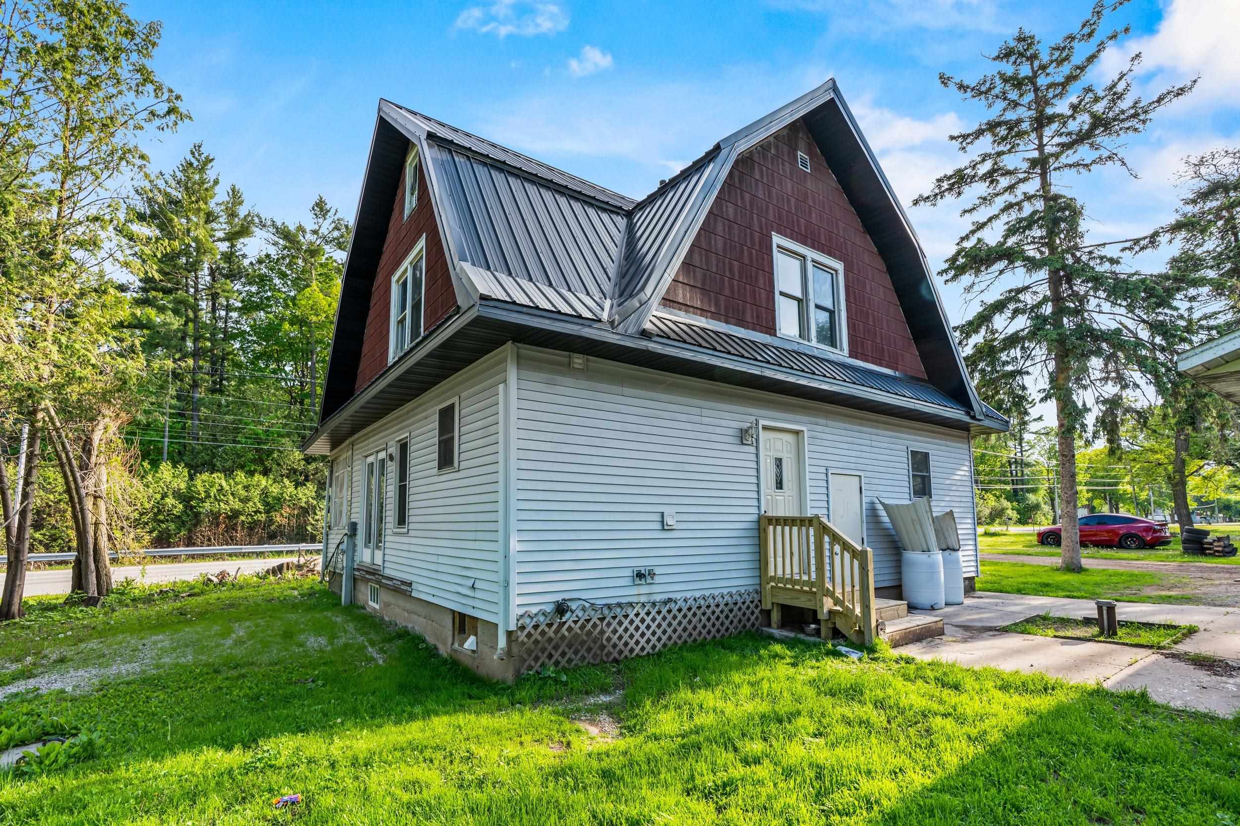 10462 E Highway 22, Gillett, WI 54124