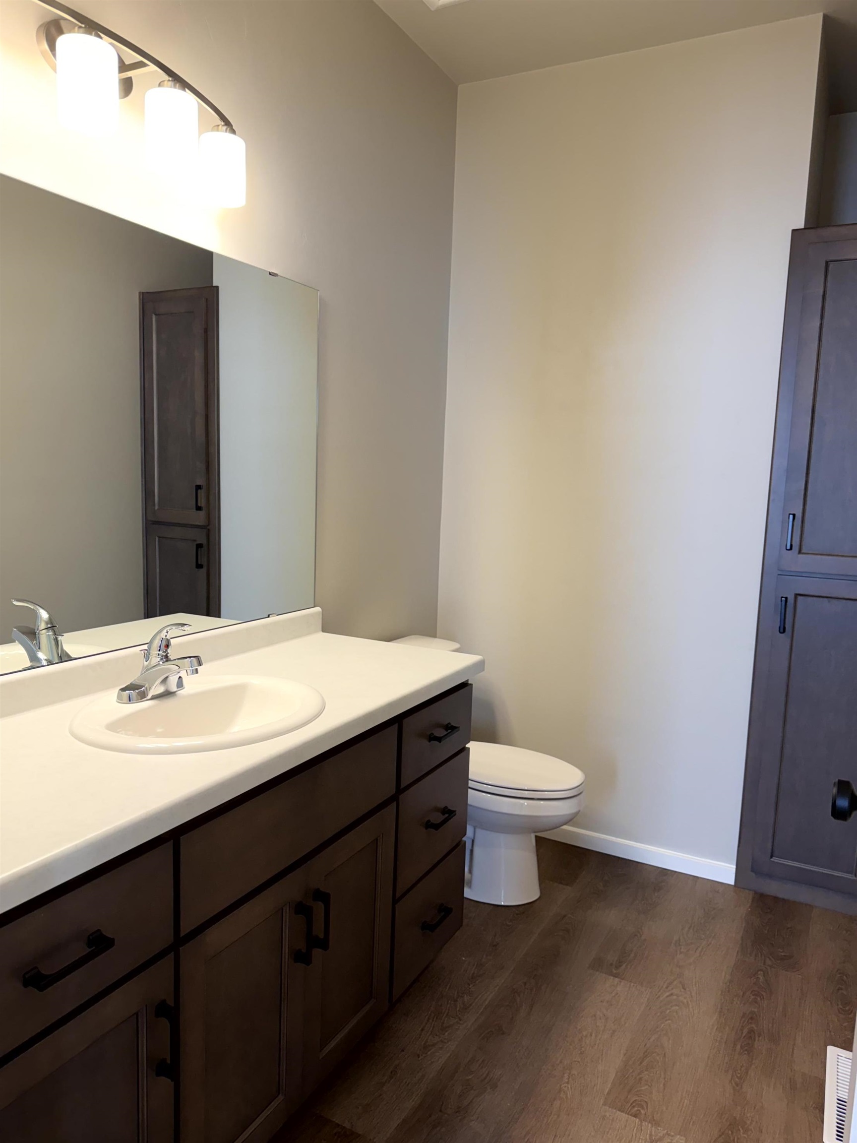 2109 Golden Gate Dr, Appleton, WI 54913