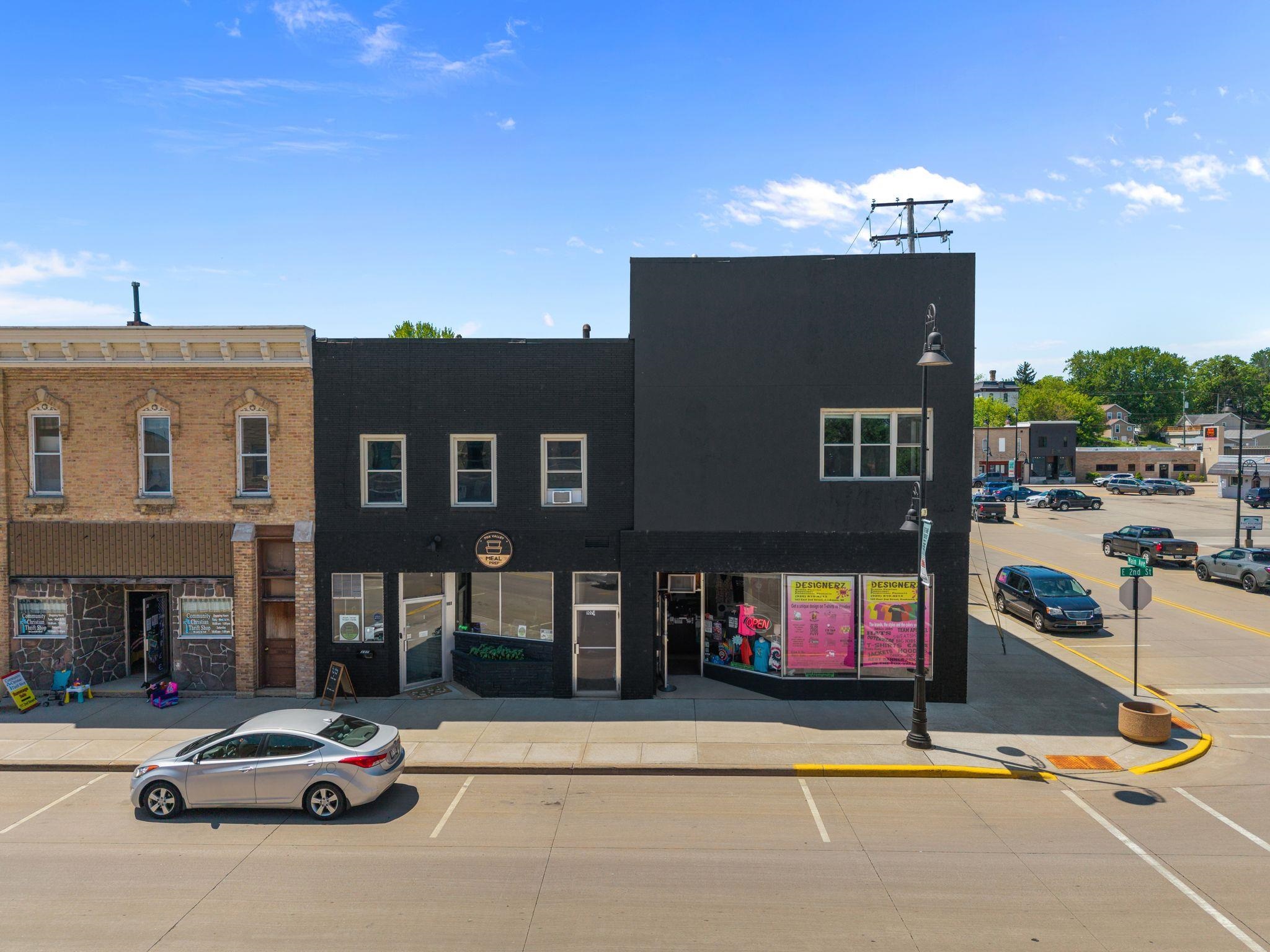 107 E 2nd St, Kaukauna, WI 54130