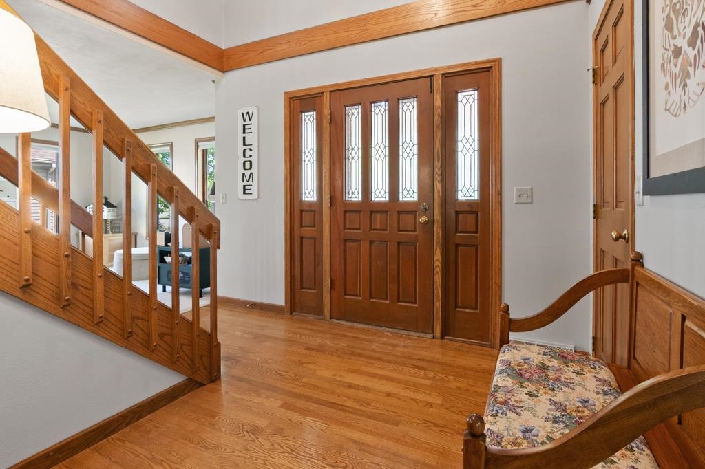 1825 Eagle Dr, Neenah, WI 54956
