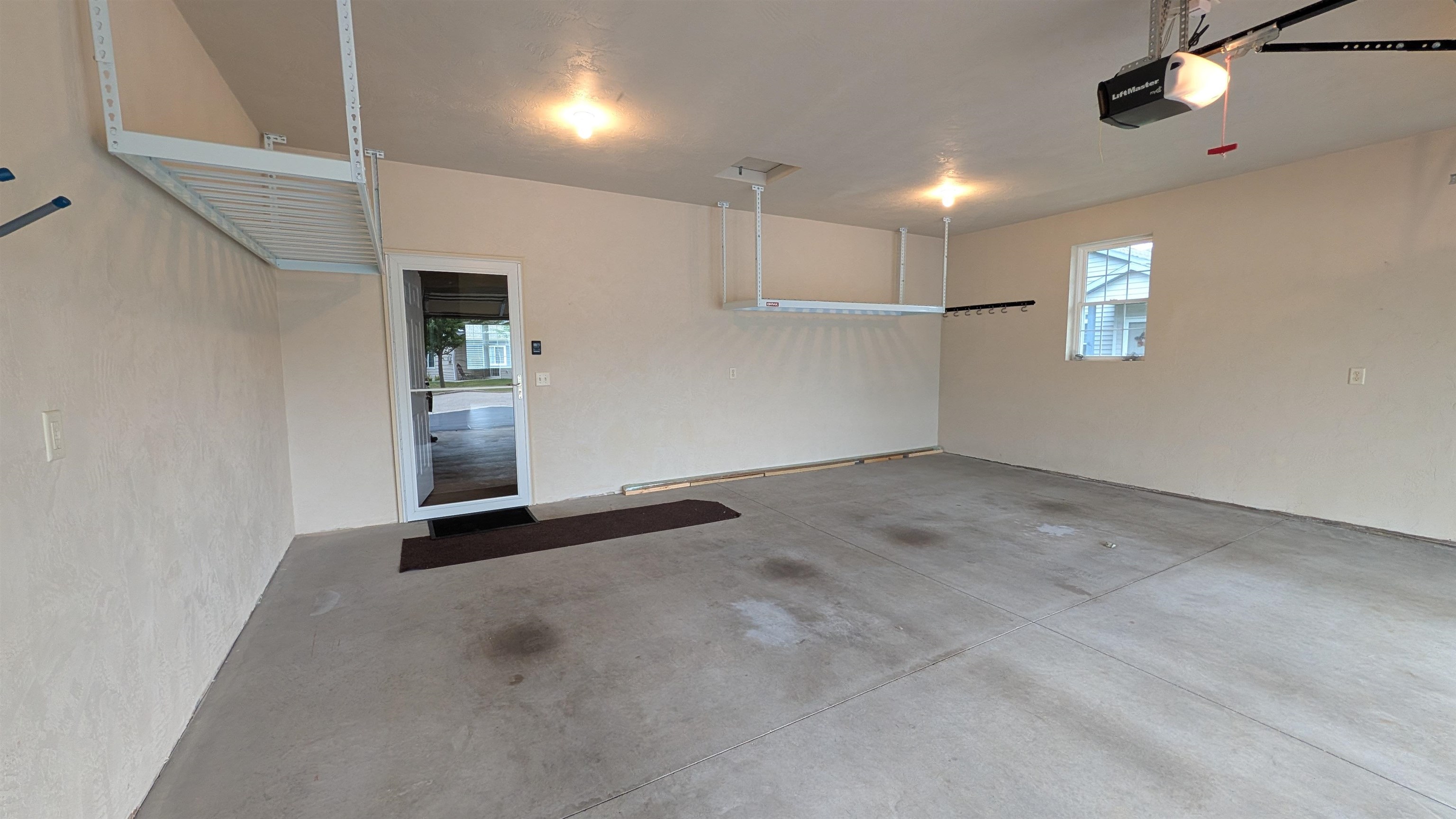 1274 Cameron Cir, Neenah, WI 54956