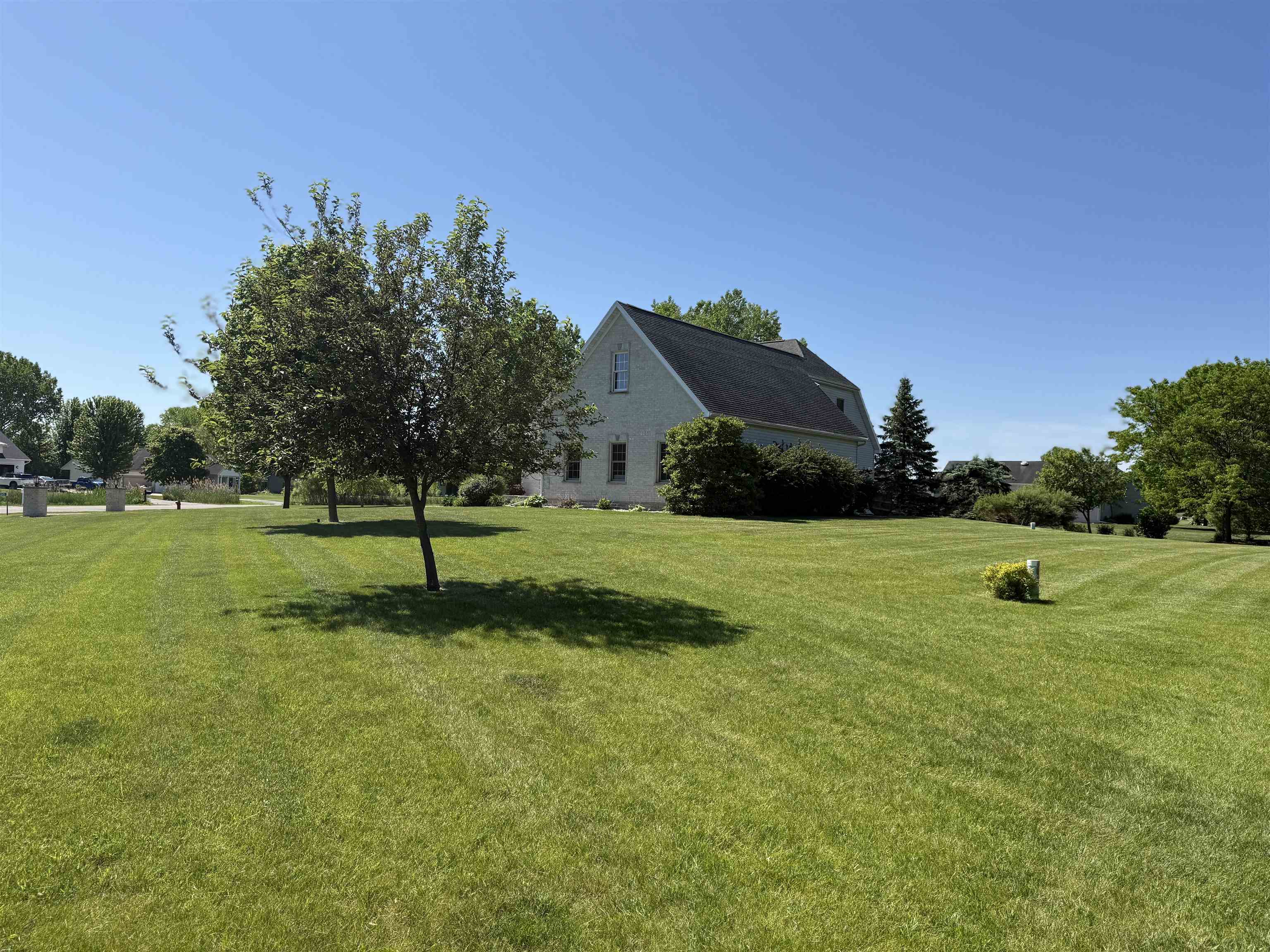 4447 Harbor Village Dr, Omro, WI 54963