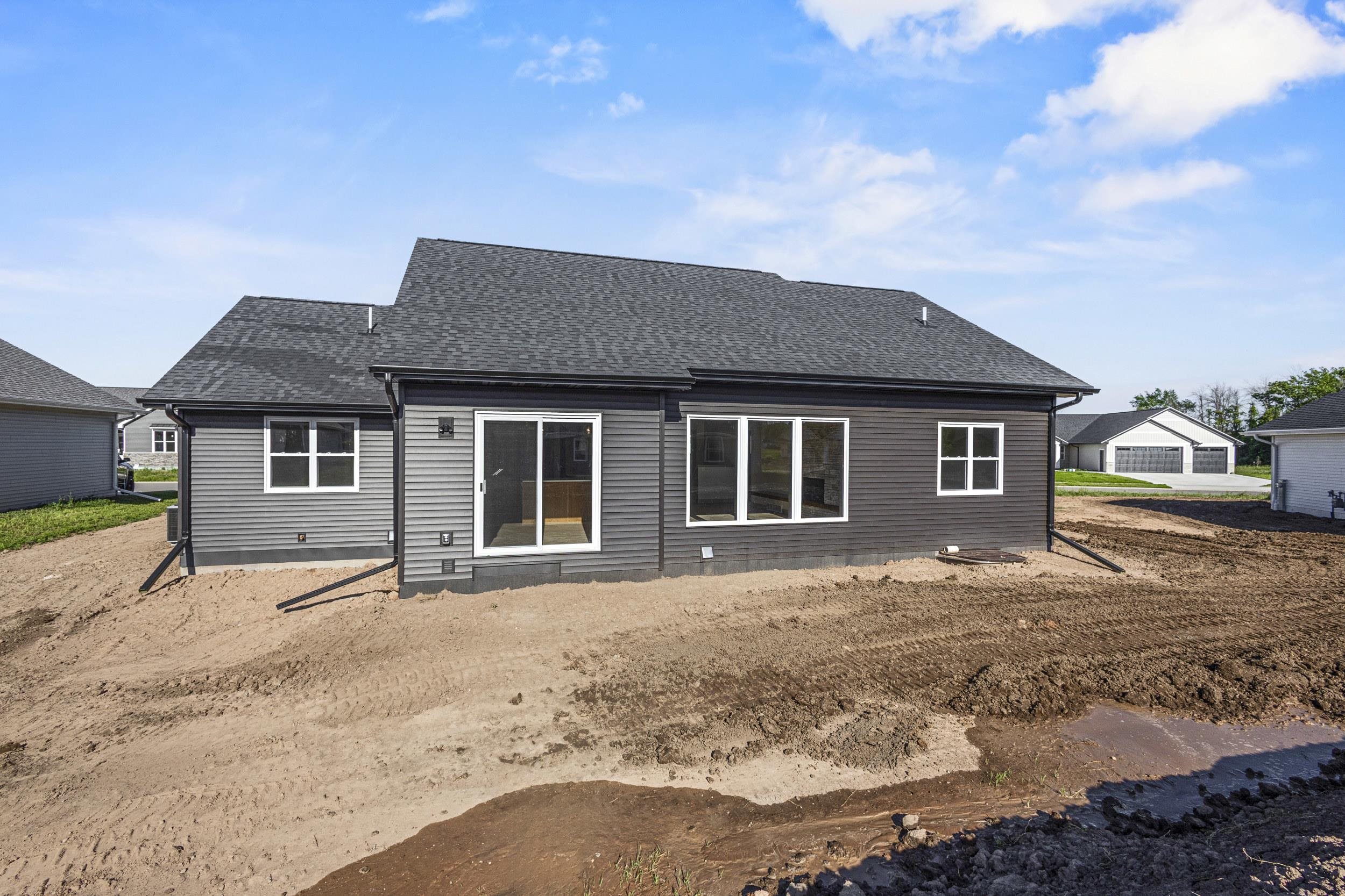 1399 Crossroads Dr, De Pere, WI 54115