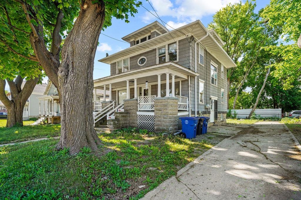 513 Ceape Ave, Oshkosh, WI 54901