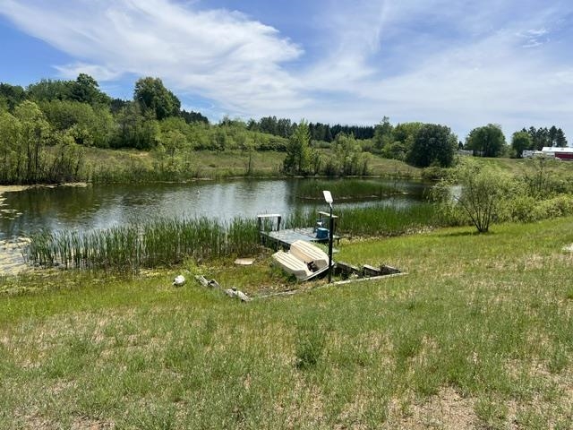 13560 Jerrys Ln, Mountain, WI 54149-9999