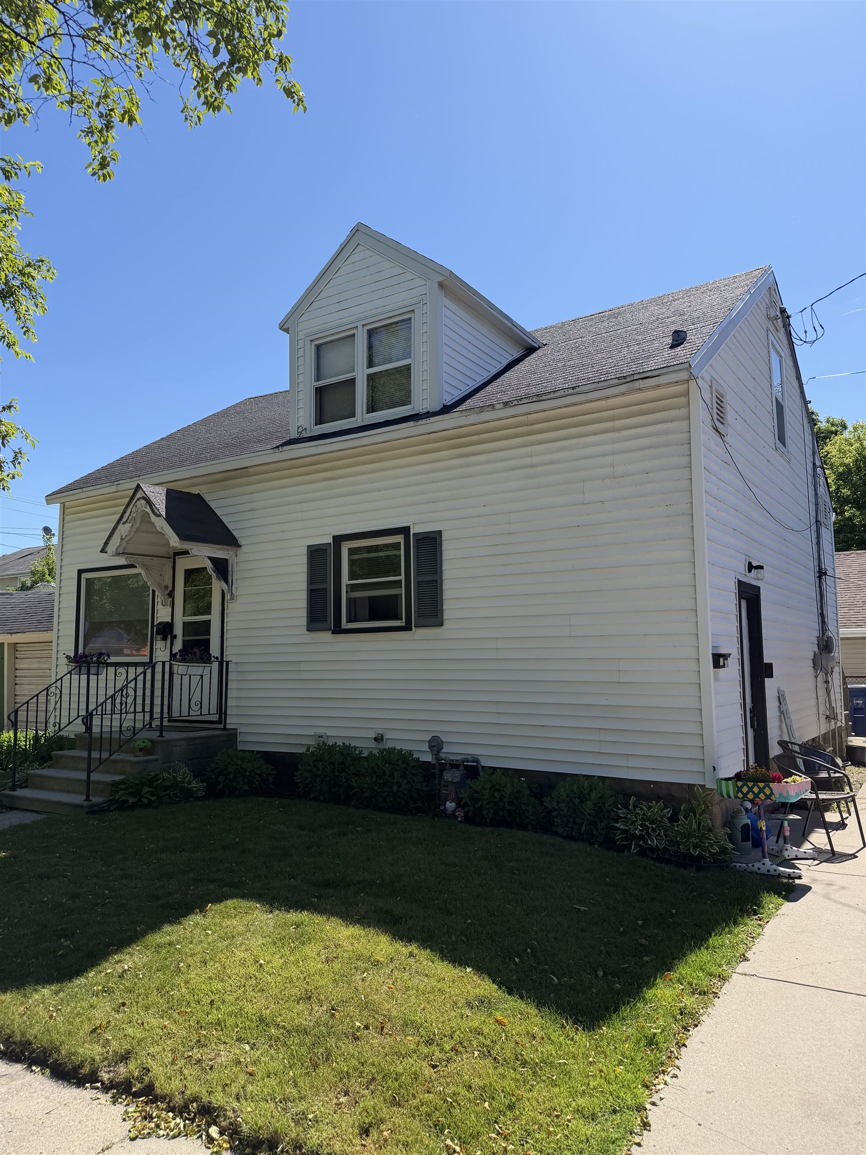 818 St George St, Green Bay, WI 54302
