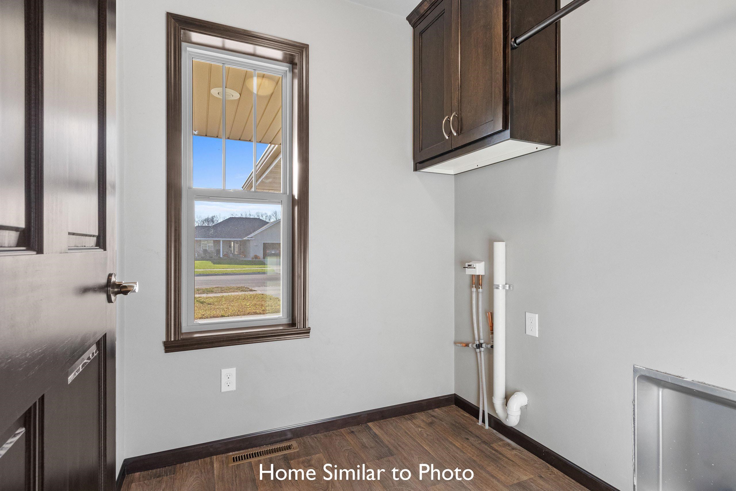 1760 Betty Jean Ln, Green Bay, WI 54313